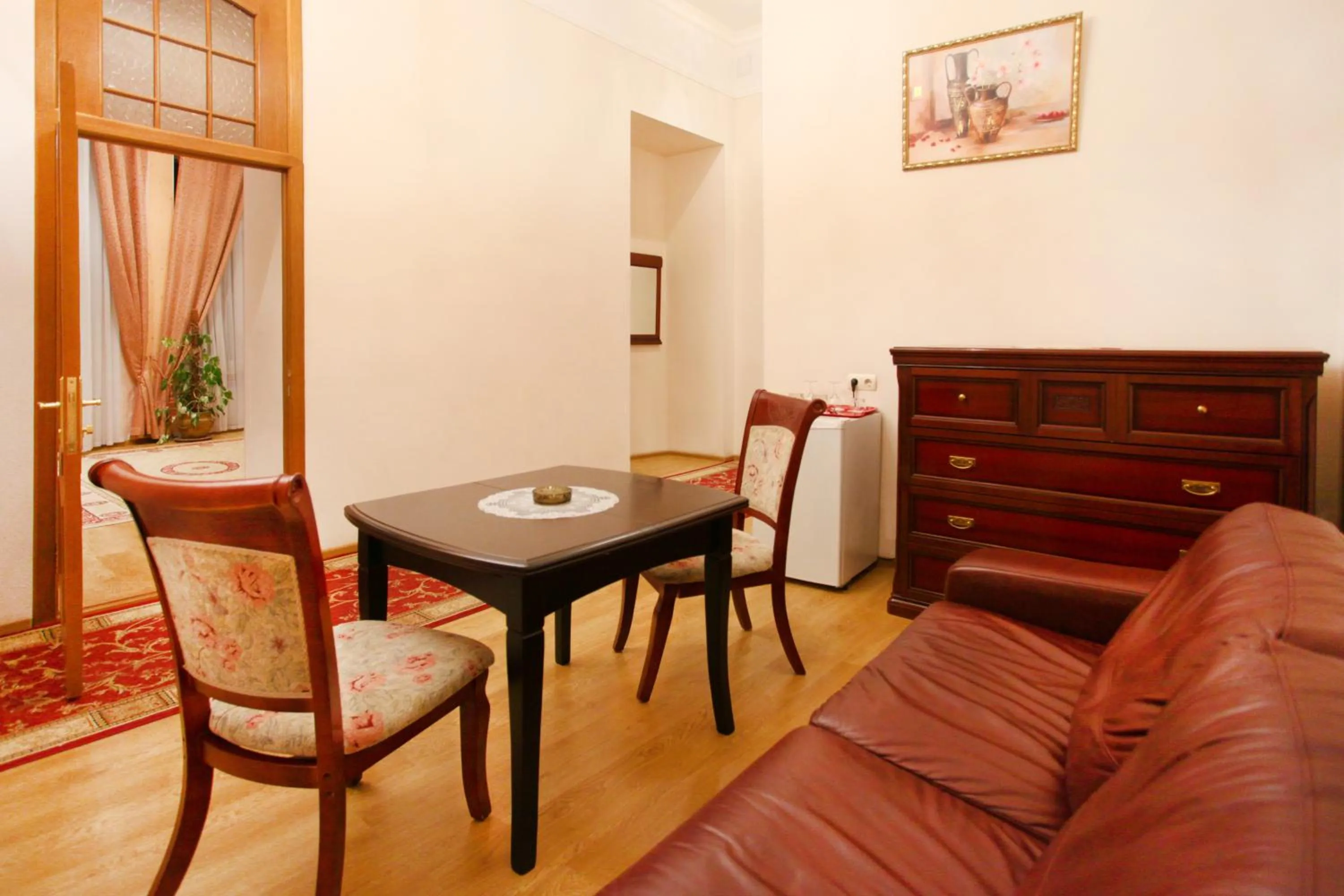 Living room in Ekaterina Hotel