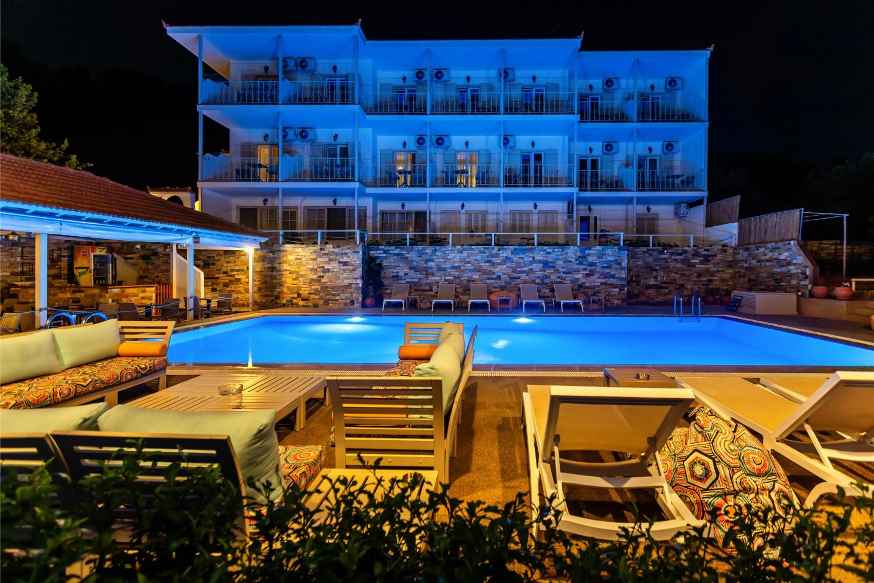 Swimming pool in Hotel Nereides