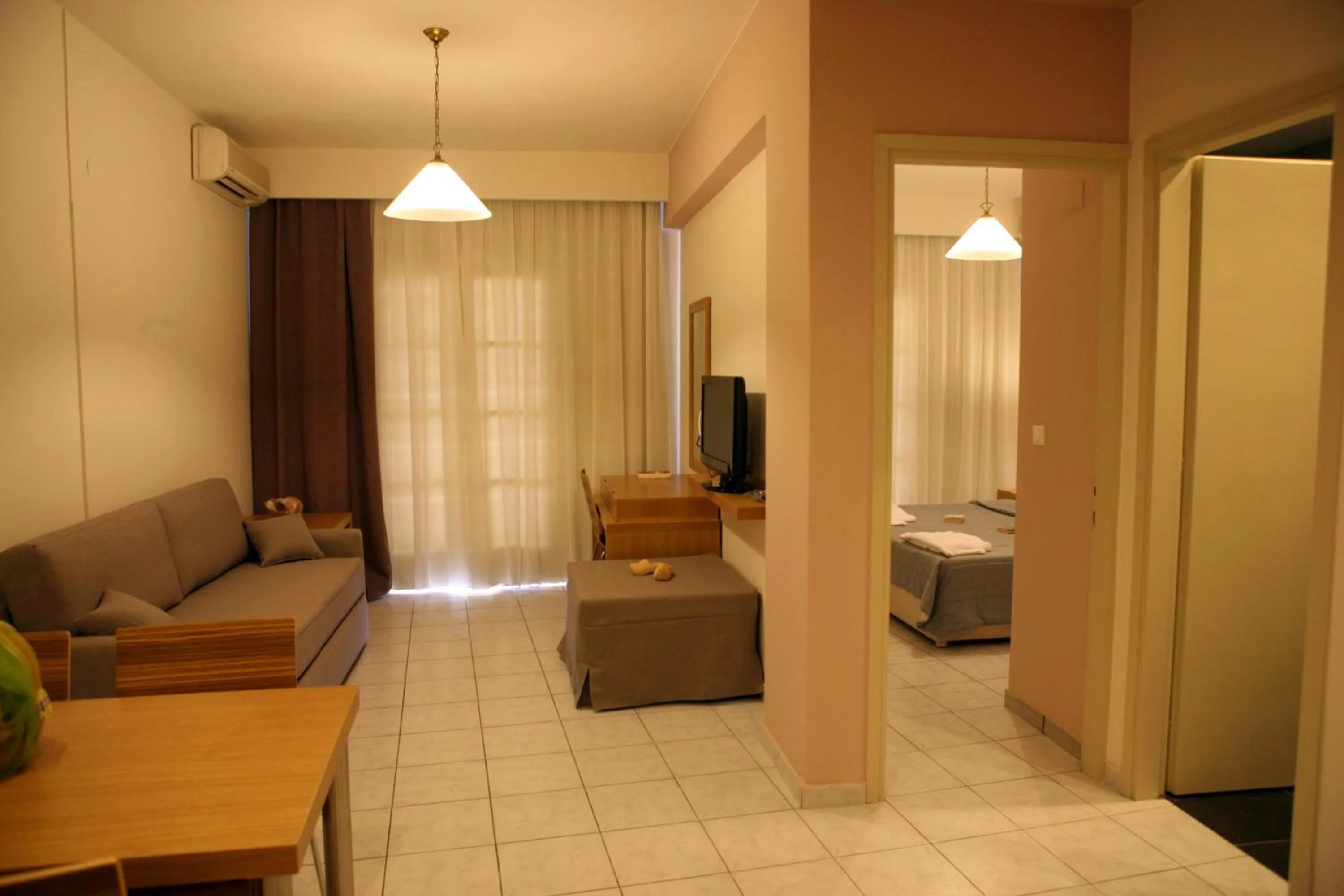 Living room, Bed in Hotel Nereides