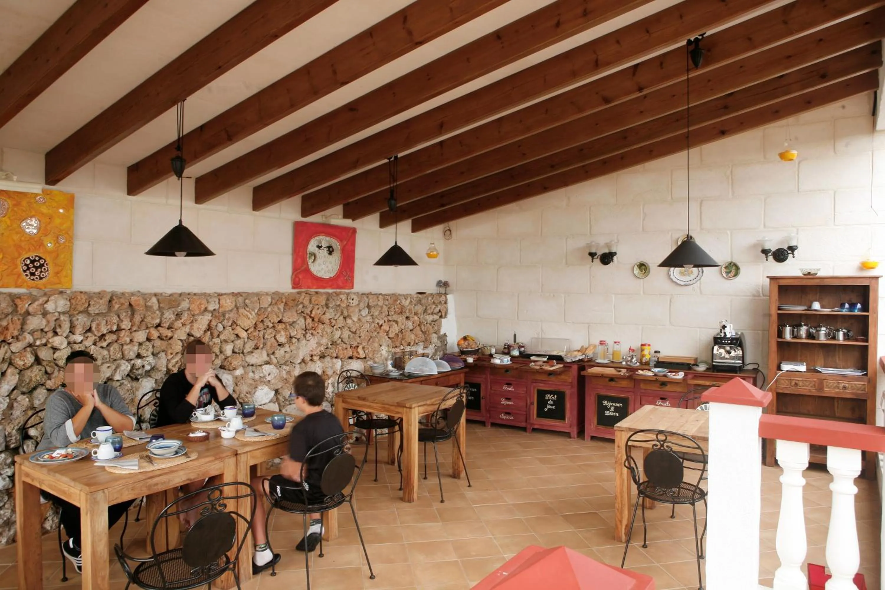 Restaurant/places to eat in Agroturismo Matxani Gran