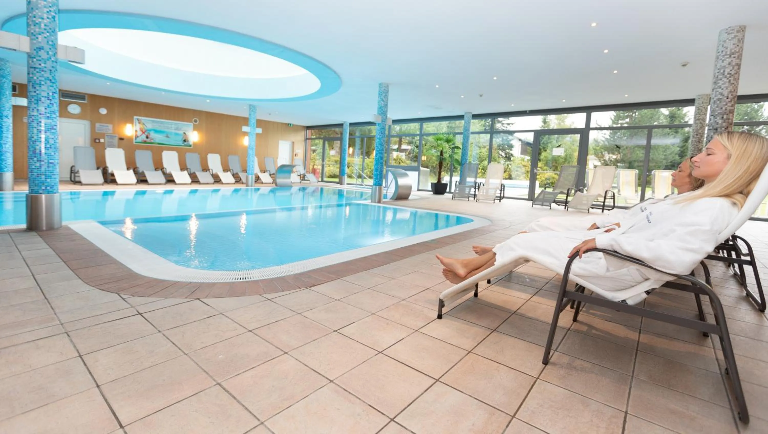 Swimming pool in Hotel-Restaurant Grimmingblick