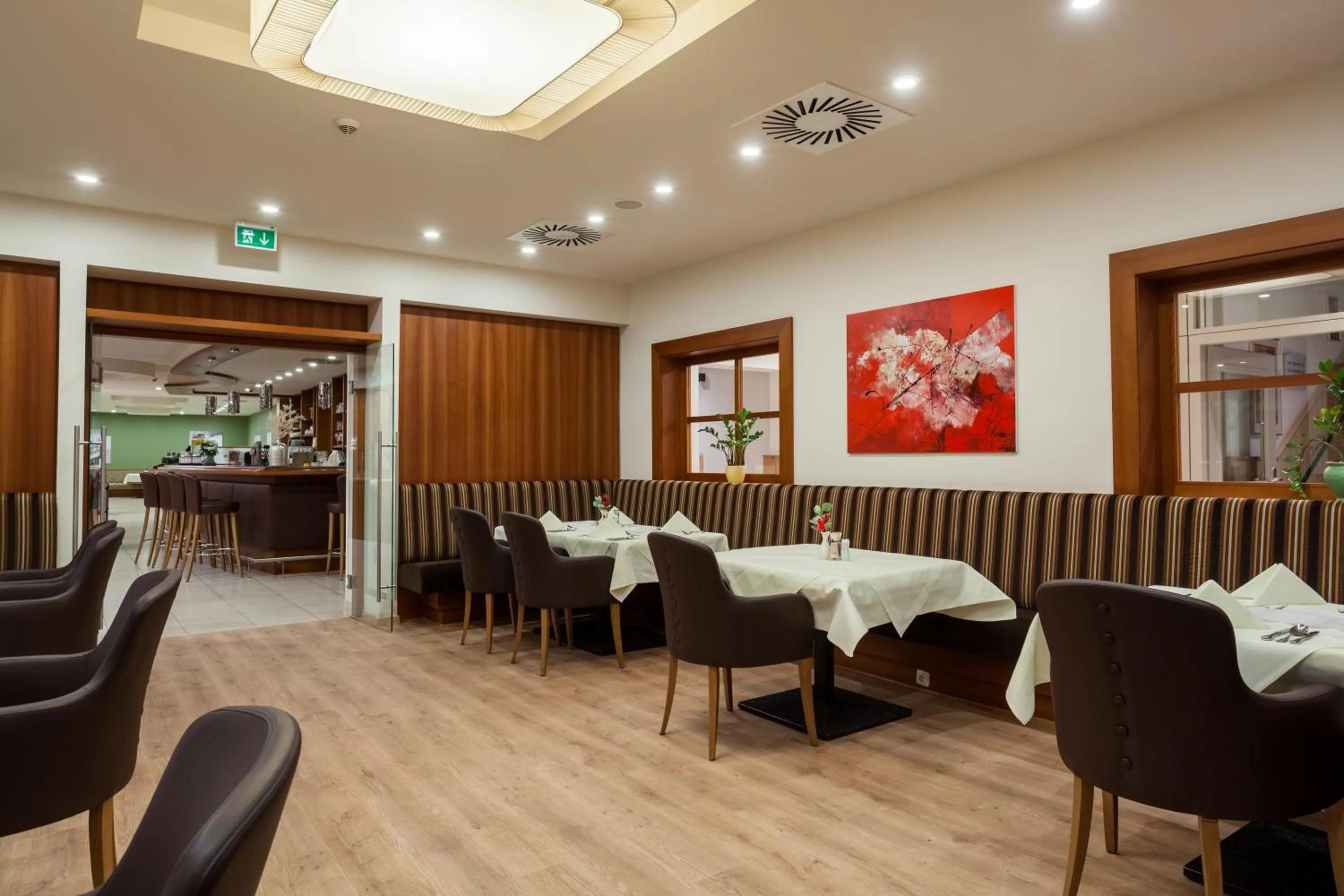 Restaurant/places to eat in Hotel-Restaurant Grimmingblick