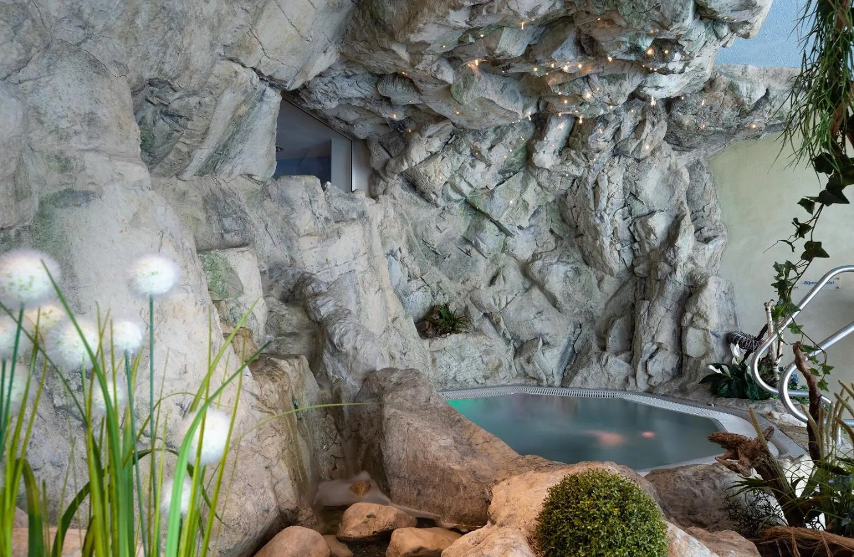 Swimming pool in Hotel-Restaurant Grimmingblick