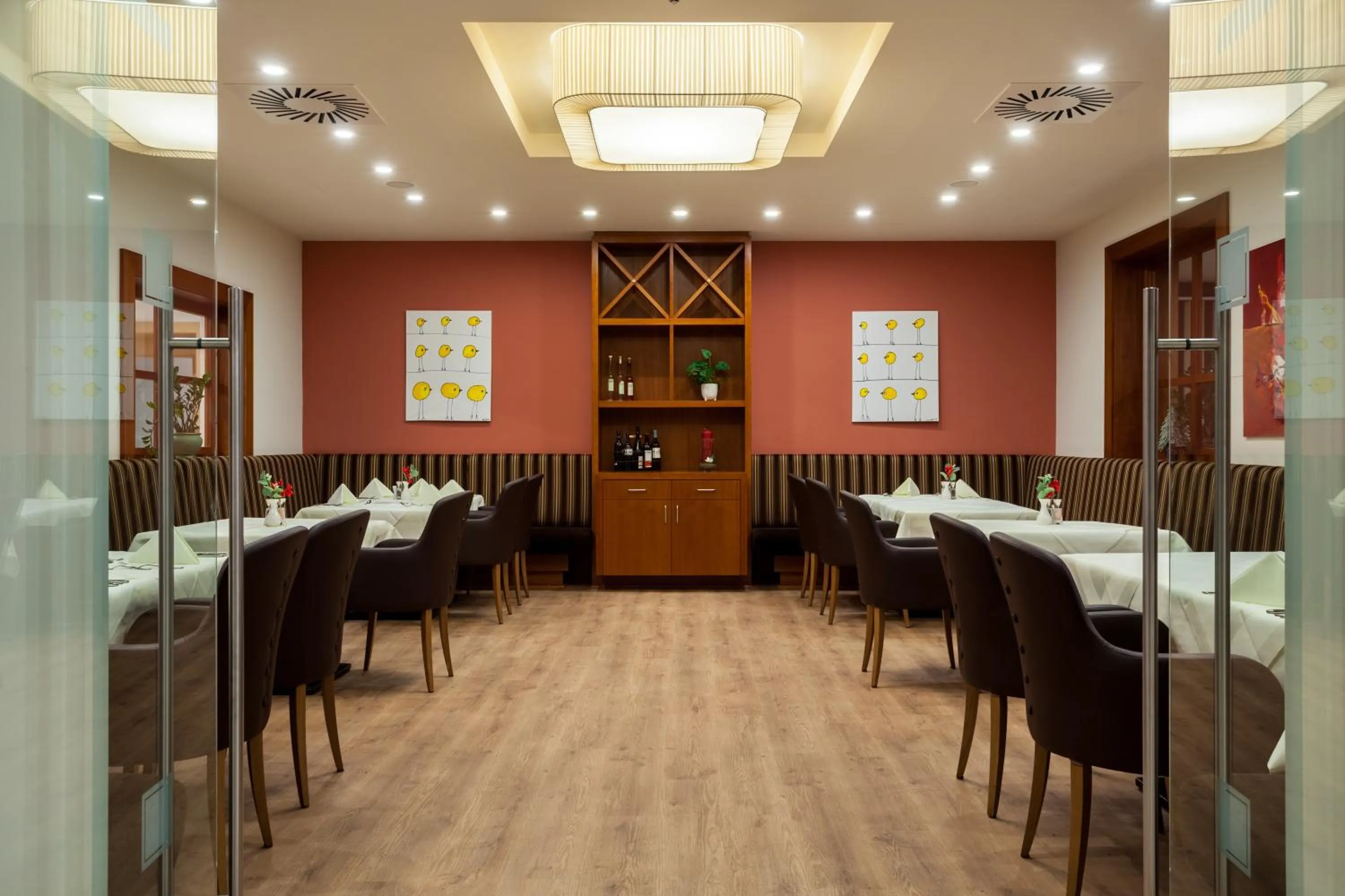 Restaurant/places to eat in Hotel-Restaurant Grimmingblick