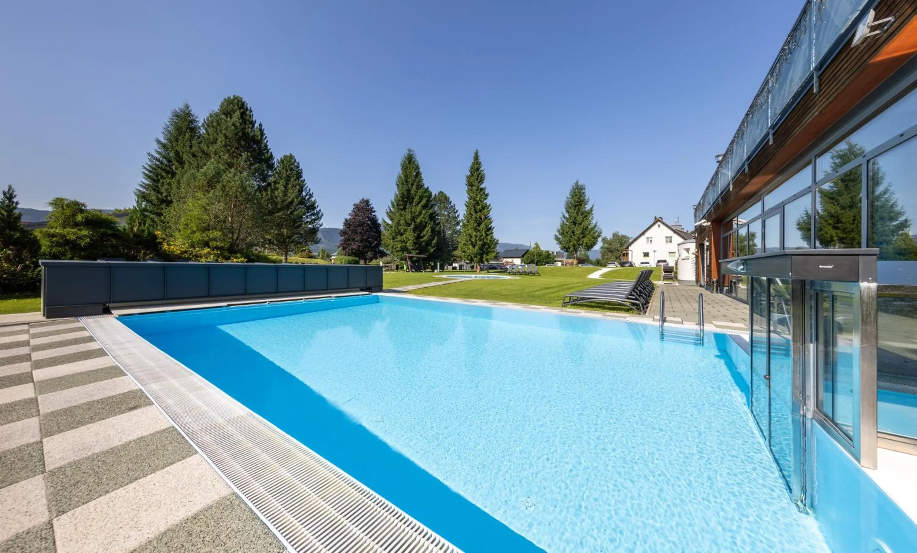 Swimming pool in Hotel-Restaurant Grimmingblick