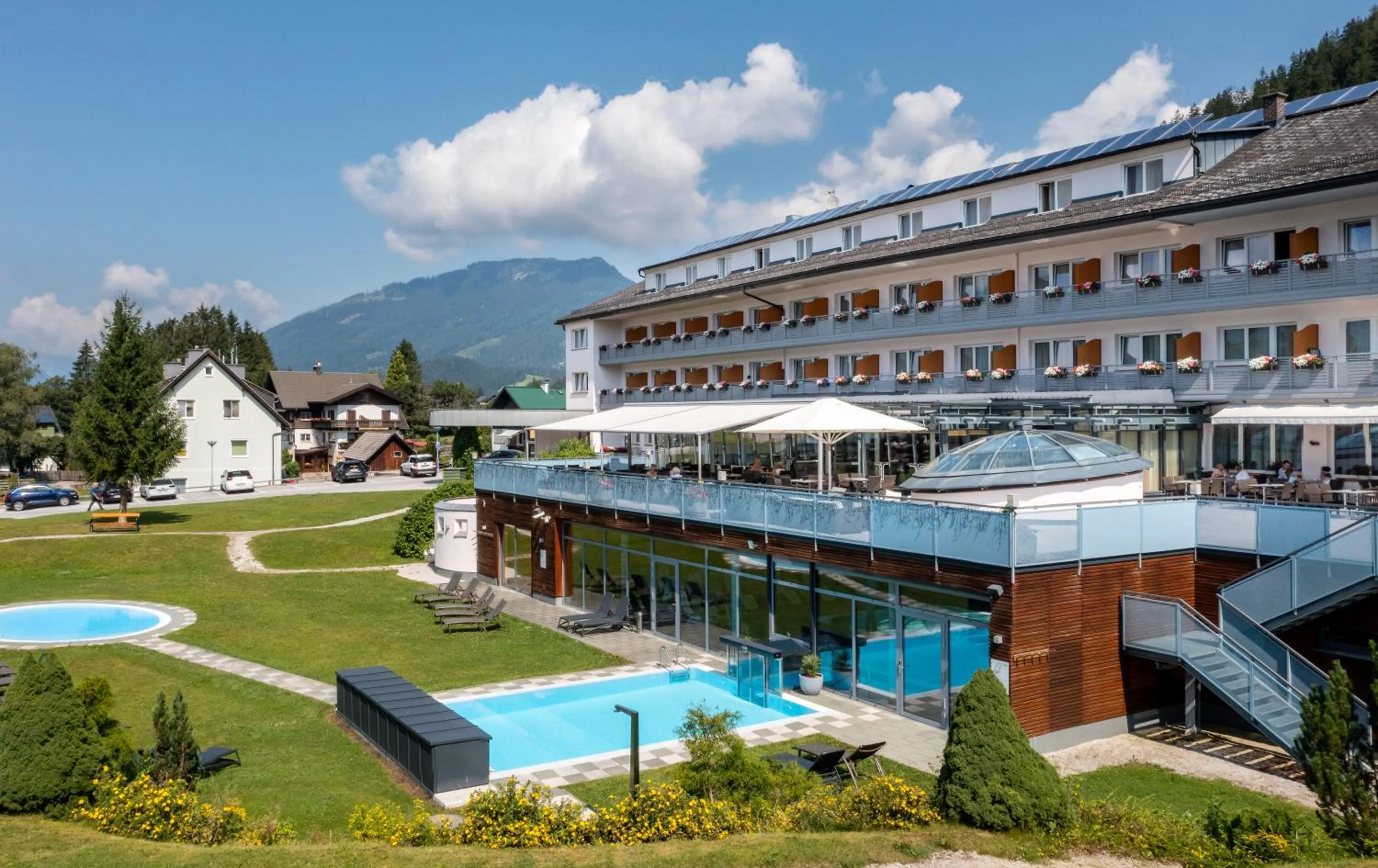 Garden in Hotel-Restaurant Grimmingblick