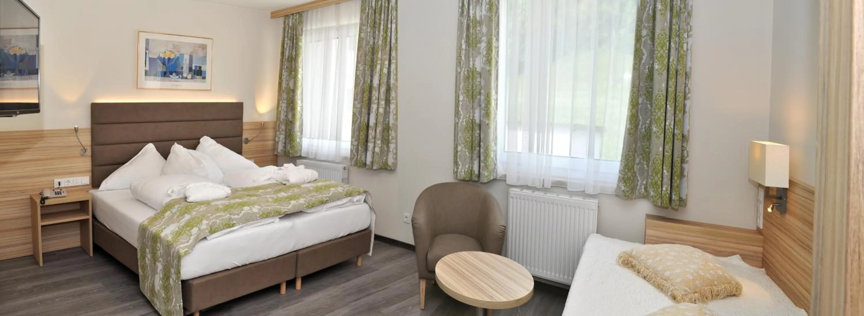 Bed in Hotel-Restaurant Grimmingblick