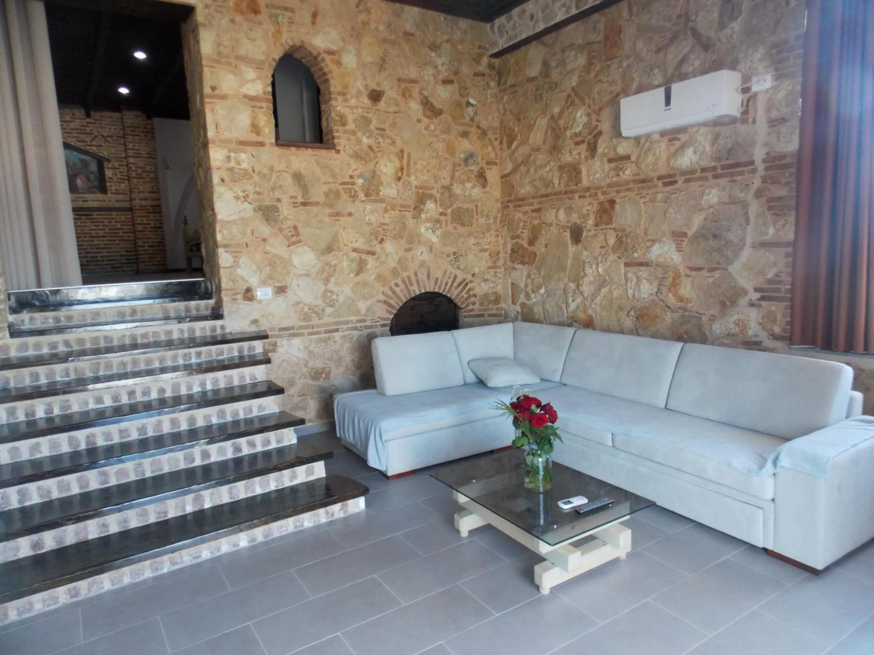 Living room in Sunset Suites