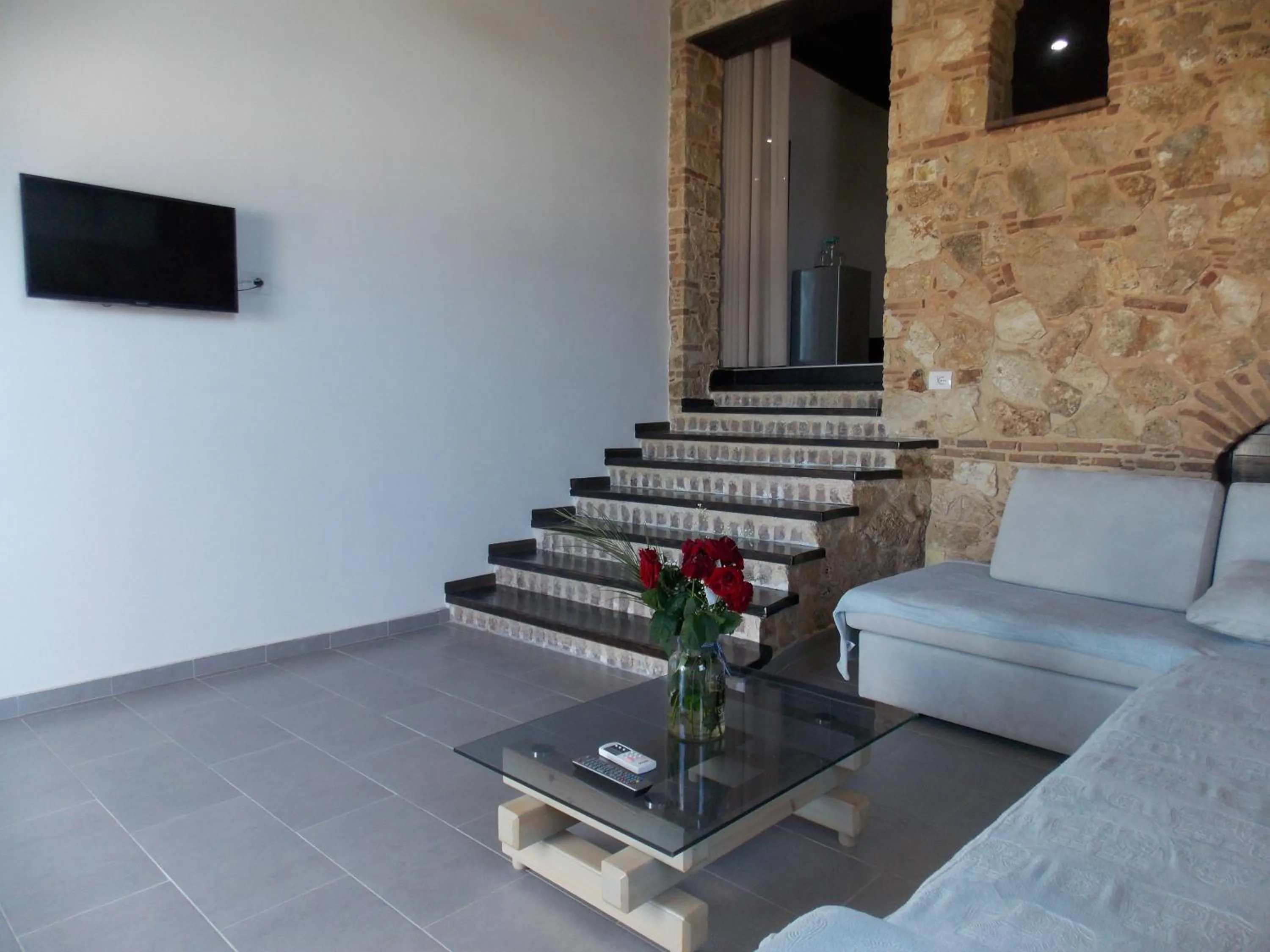 Living room in Sunset Suites