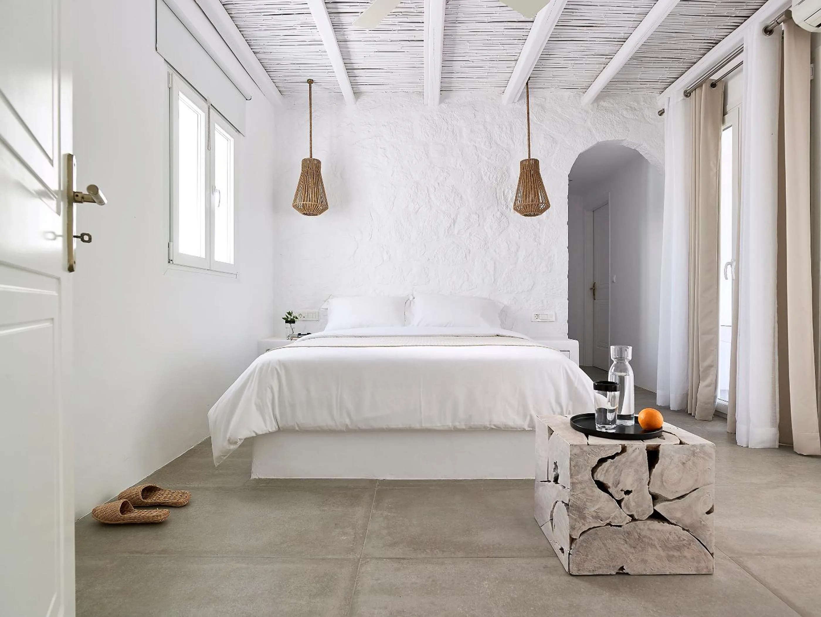 Decorative detail, Bed in Delmar Apartments & Suites Milos - Delmar Collection