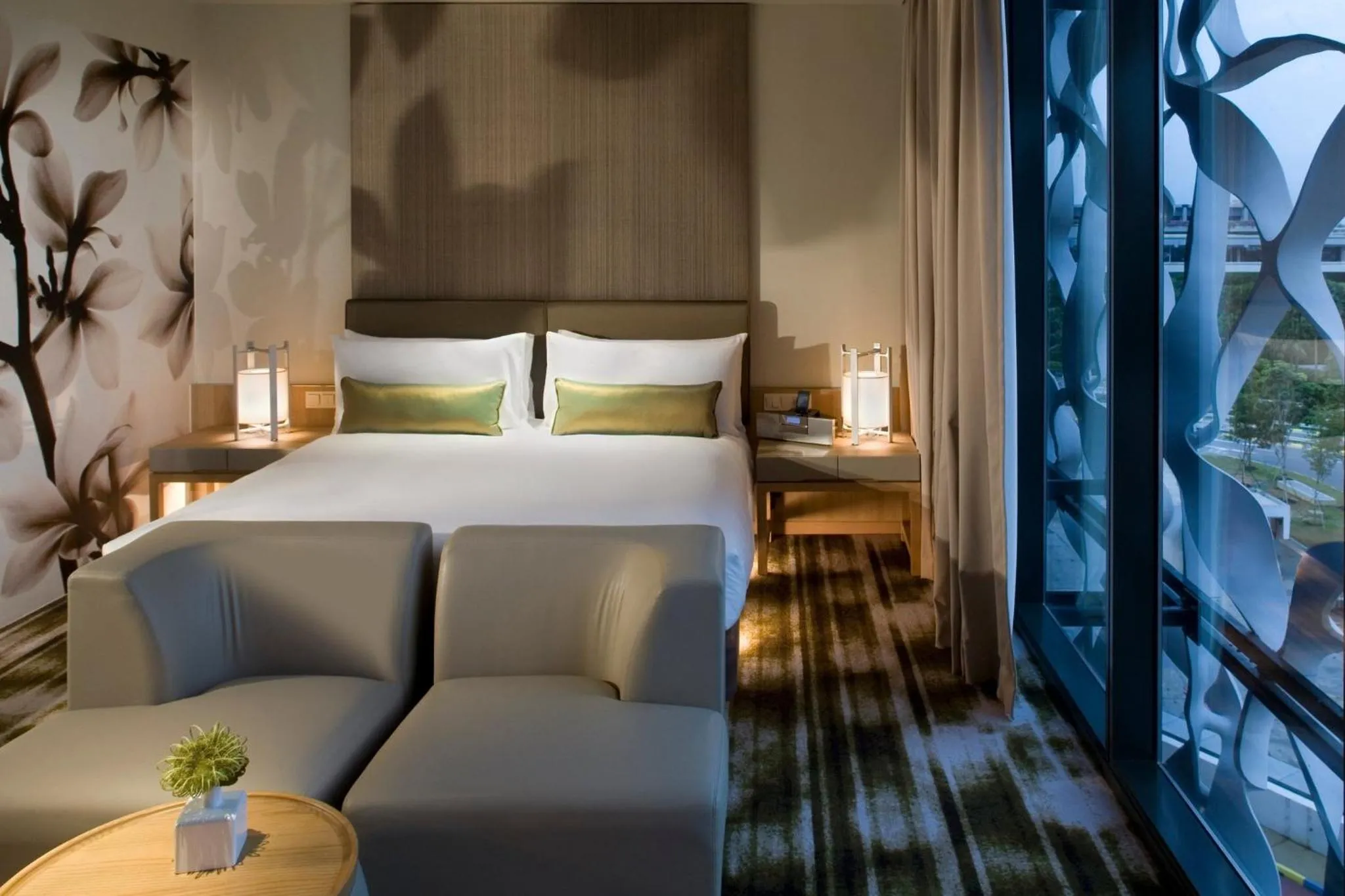 Photo of the whole room, Bed in Crowne Plaza Changi Airport by IHG