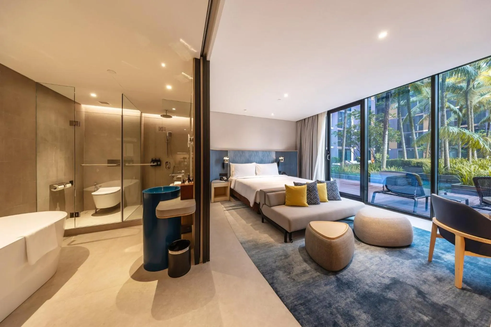 Photo of the whole room in Crowne Plaza Changi Airport by IHG