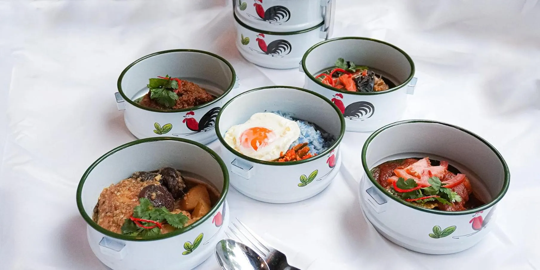 Restaurant/places to eat in Crowne Plaza Changi Airport by IHG