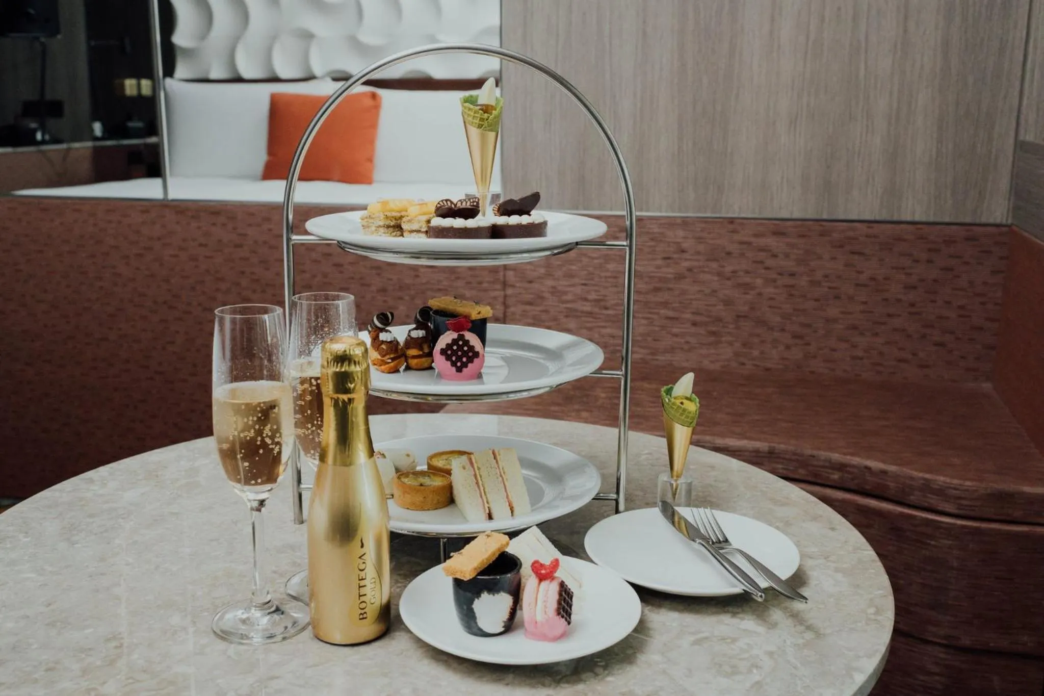 Photo of the whole room in Crowne Plaza Changi Airport by IHG