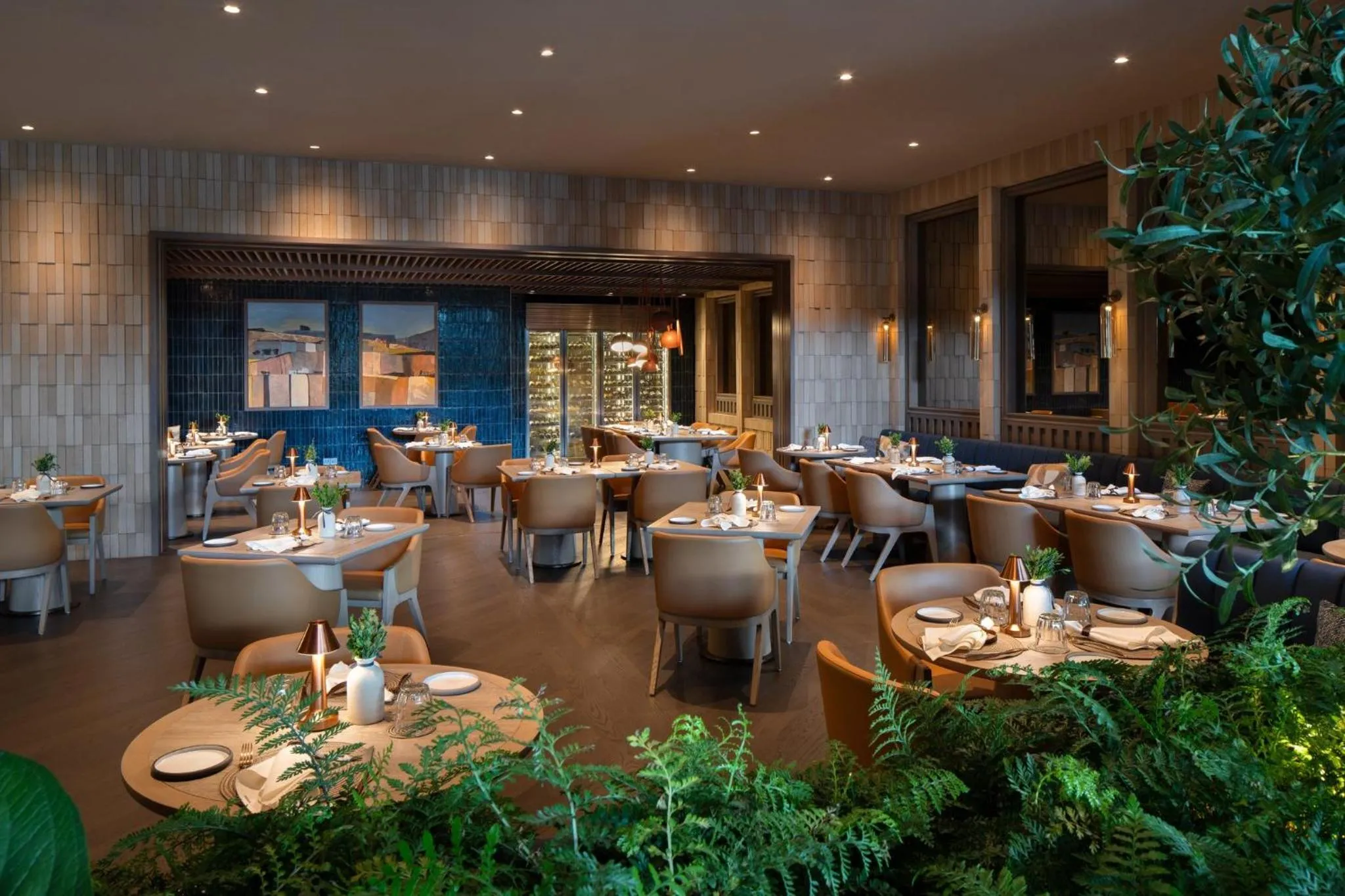 Restaurant/places to eat in Crowne Plaza Changi Airport by IHG