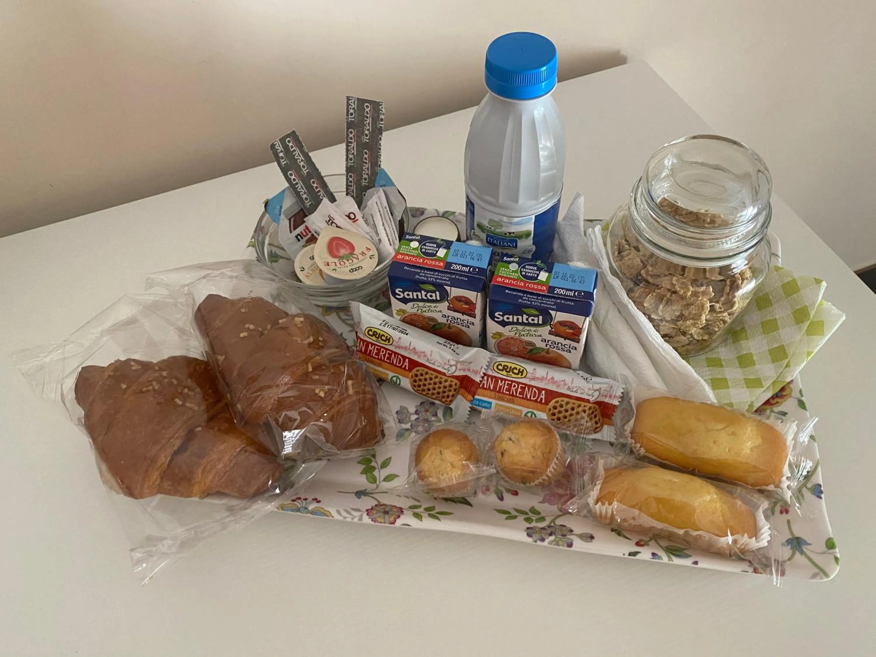 Breakfast in La Casa di Ercole B&B