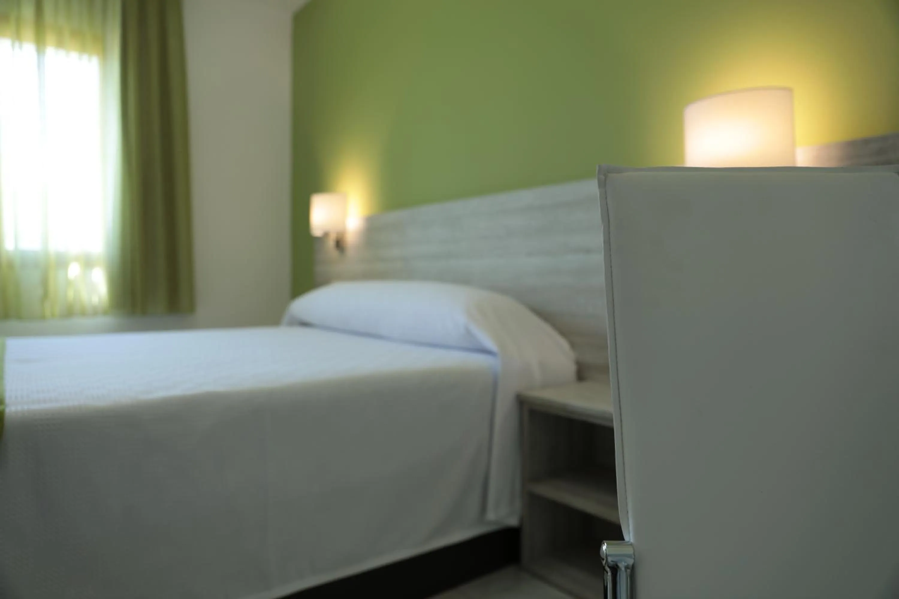 Bedroom, Bed in Hotel Playa de las Catedrales