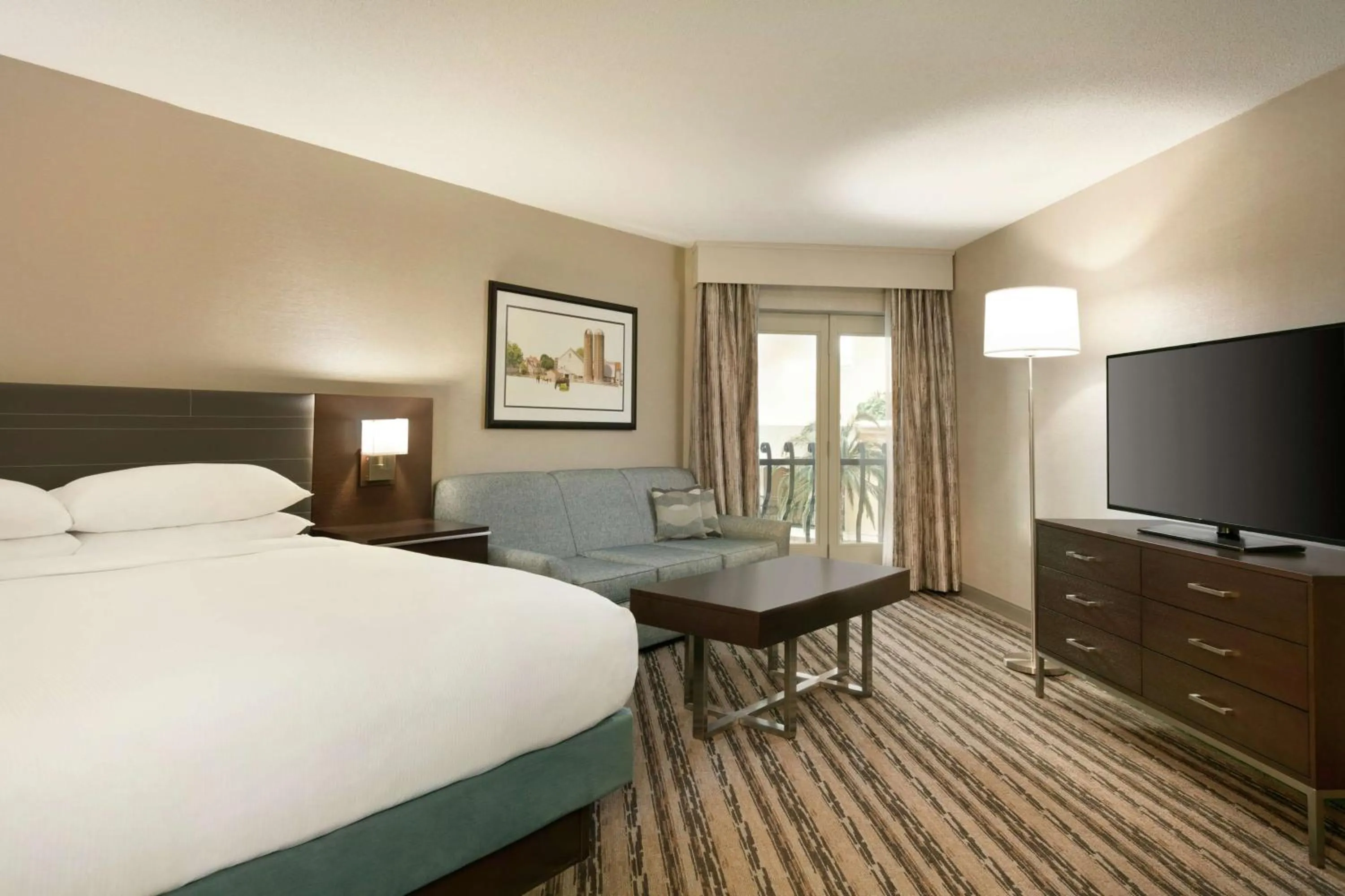Bedroom, Bed in DoubleTree Resort by Hilton Lancaster