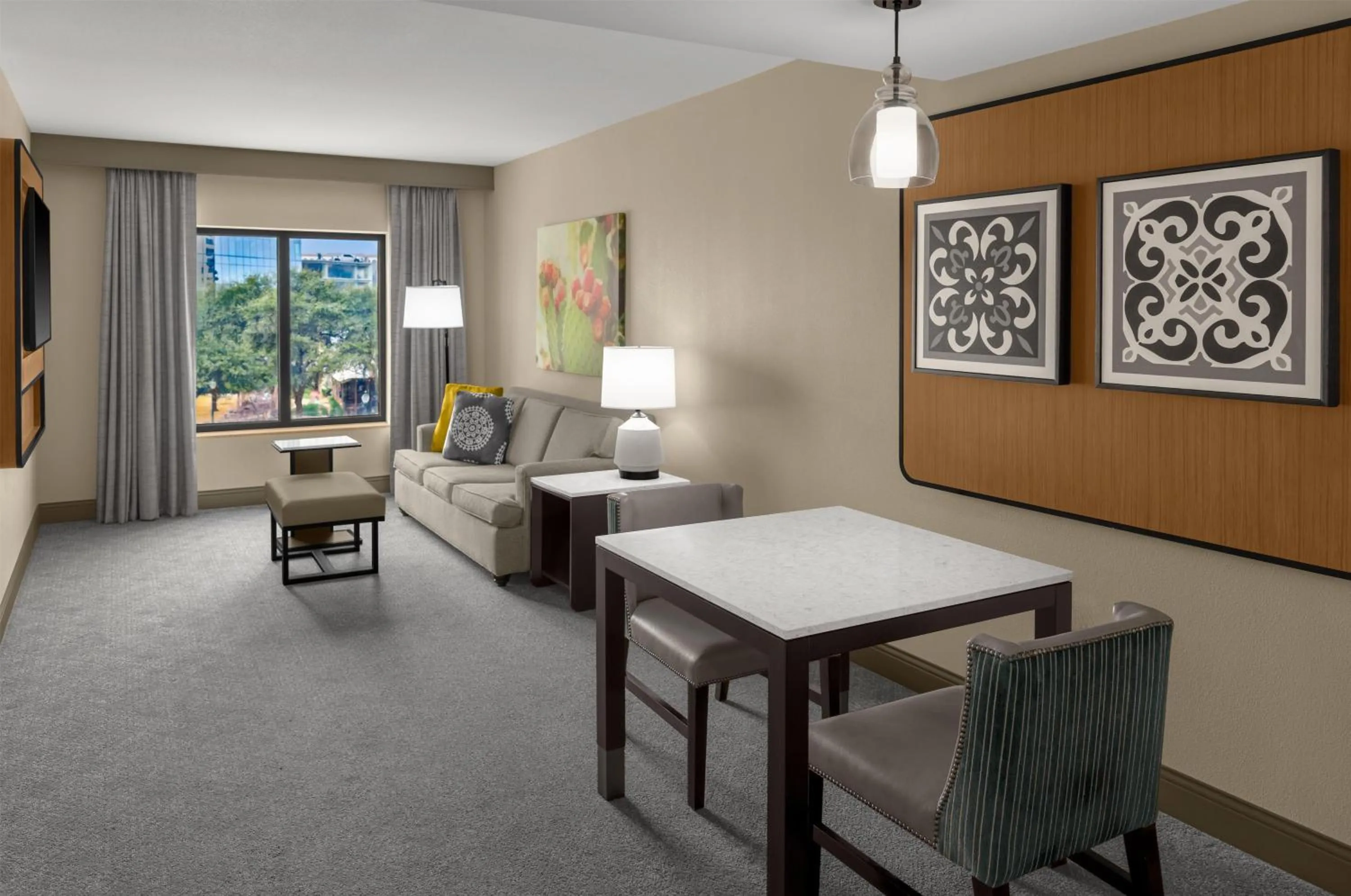 Living room in Embassy Suites San Antonio Riverwalk-Downtown