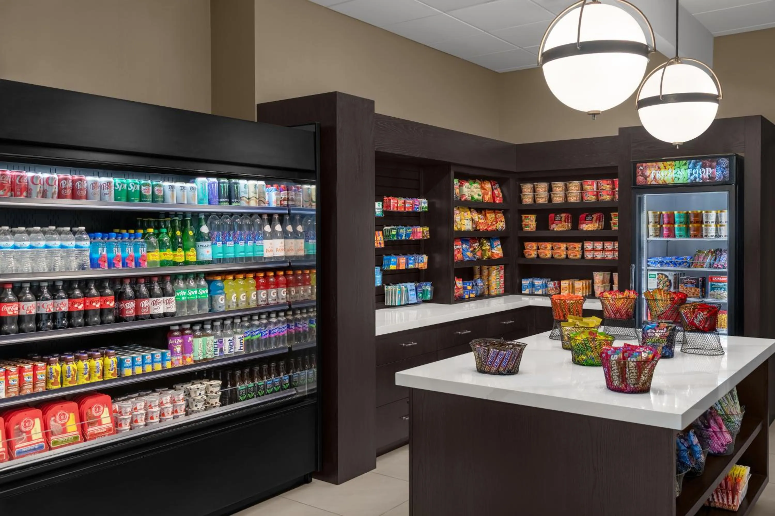 On-site shops in Embassy Suites San Antonio Riverwalk-Downtown