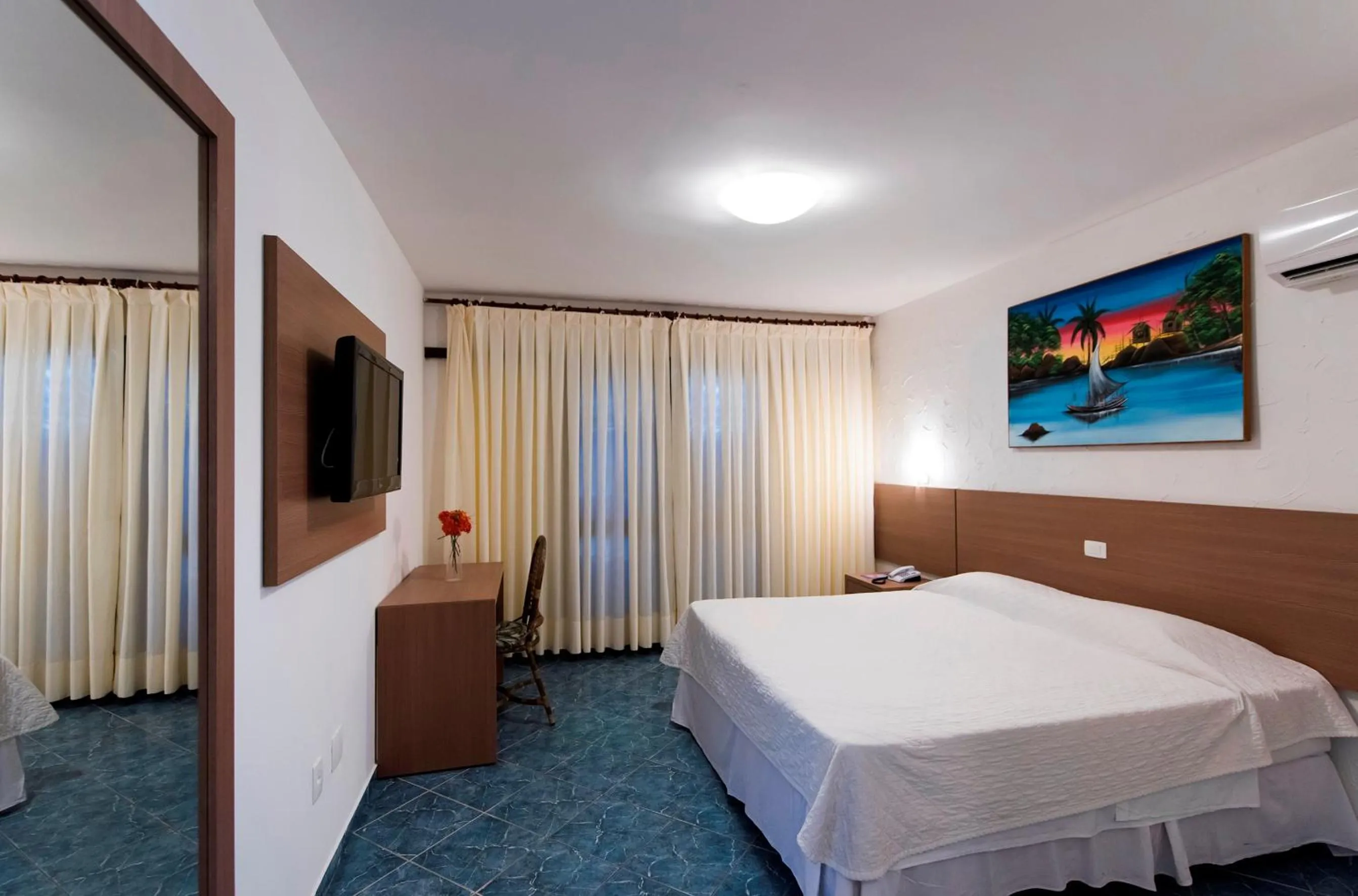 Photo of the whole room, Bed in D Beach Resort