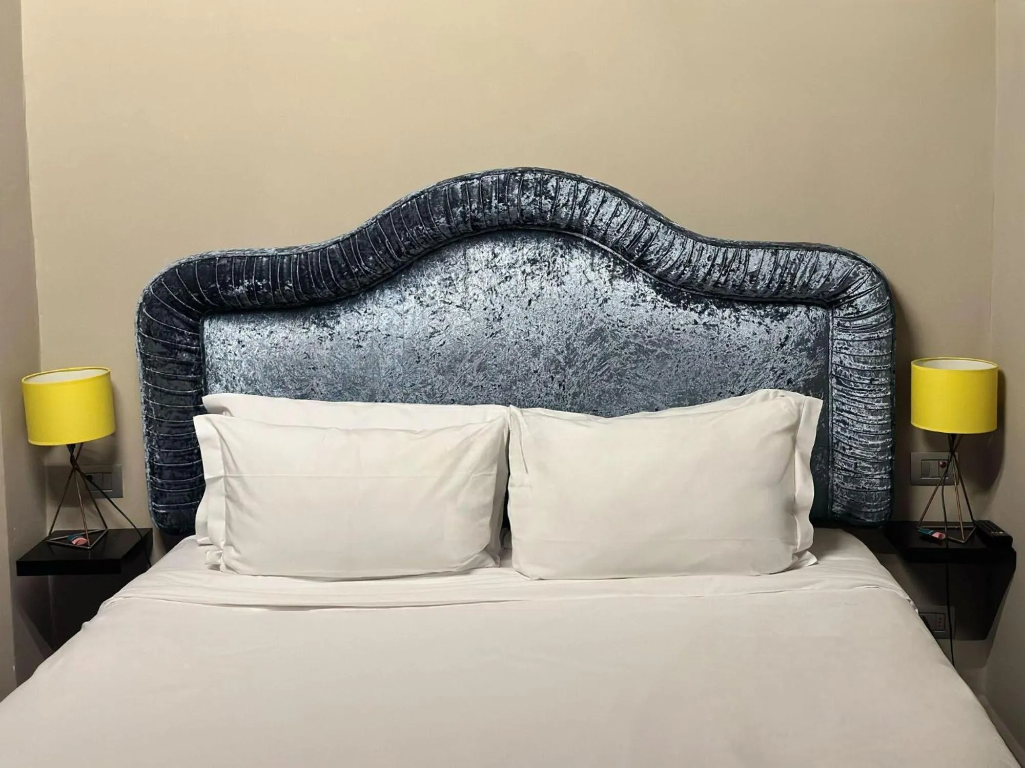 Bed in Numa Florence Palazzo San Niccolò