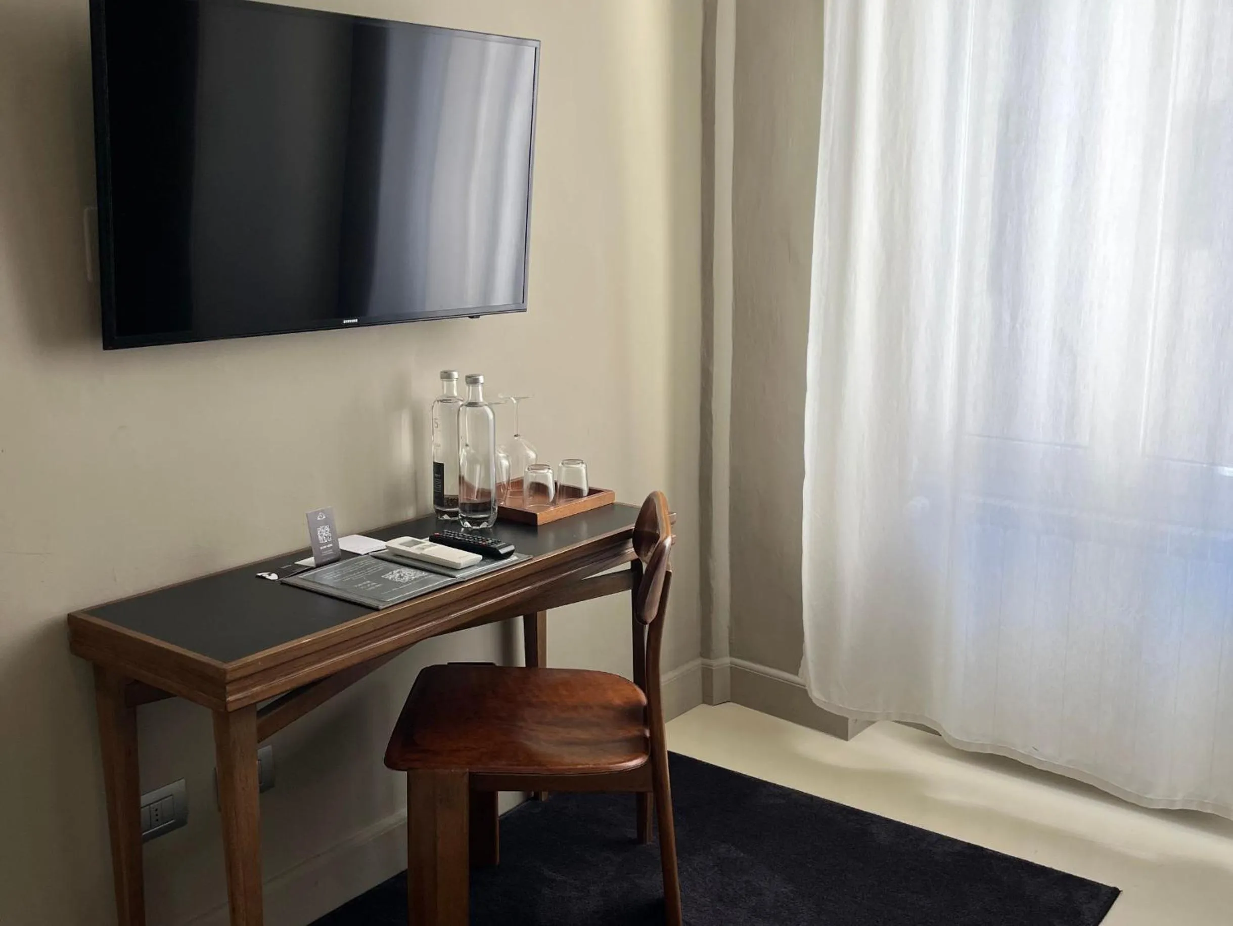 TV and multimedia in Numa Florence Palazzo San Niccolò