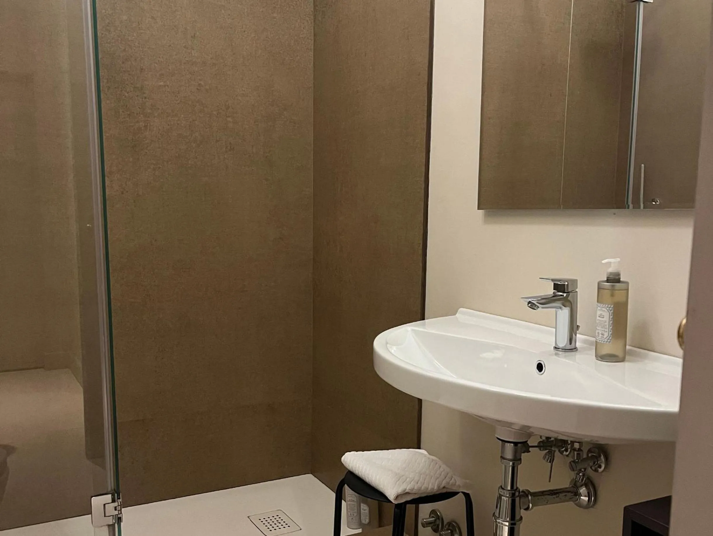 Bathroom in Numa Florence Palazzo San Niccolò