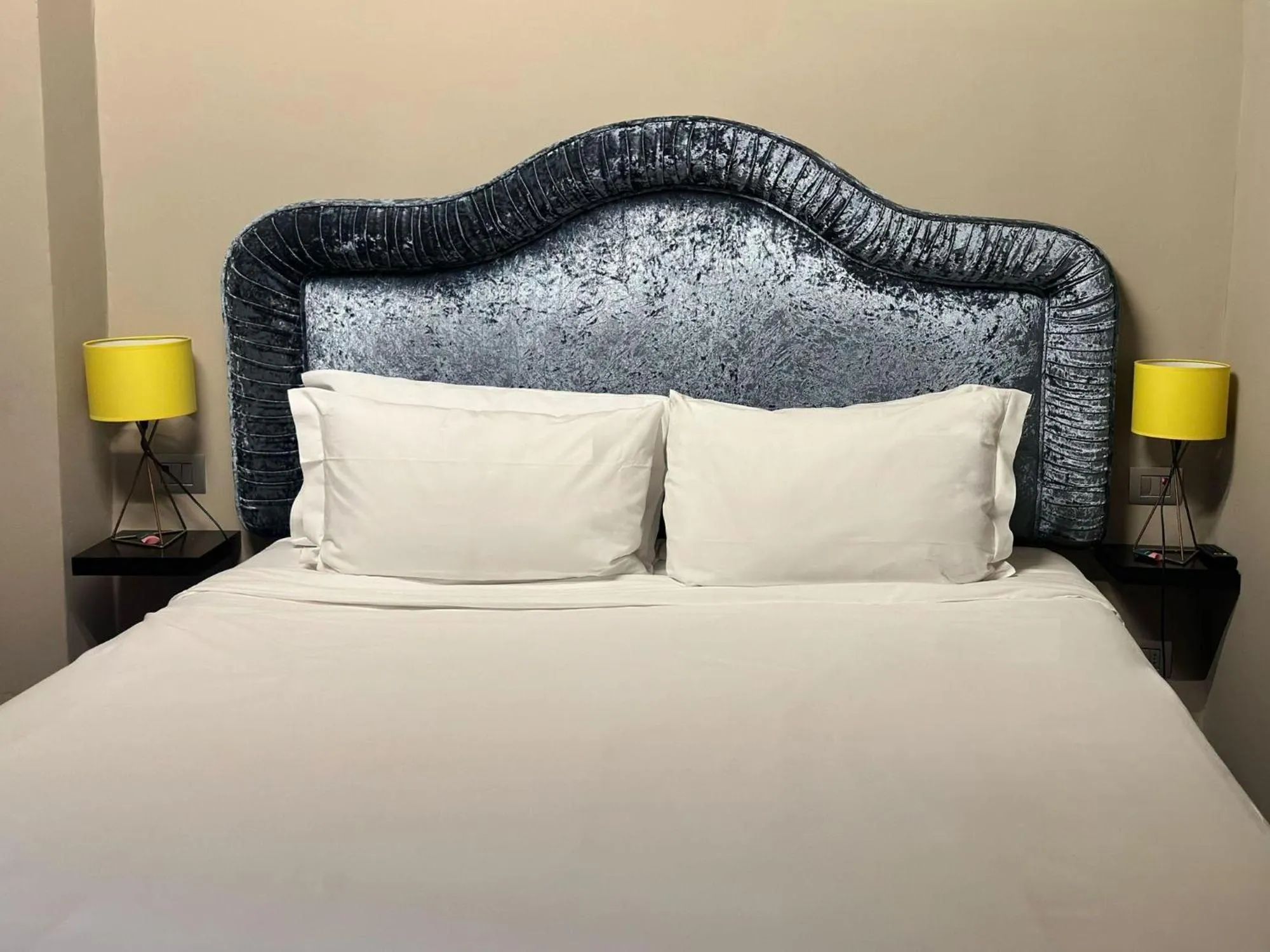 Bed in Numa Florence Palazzo San Niccolò