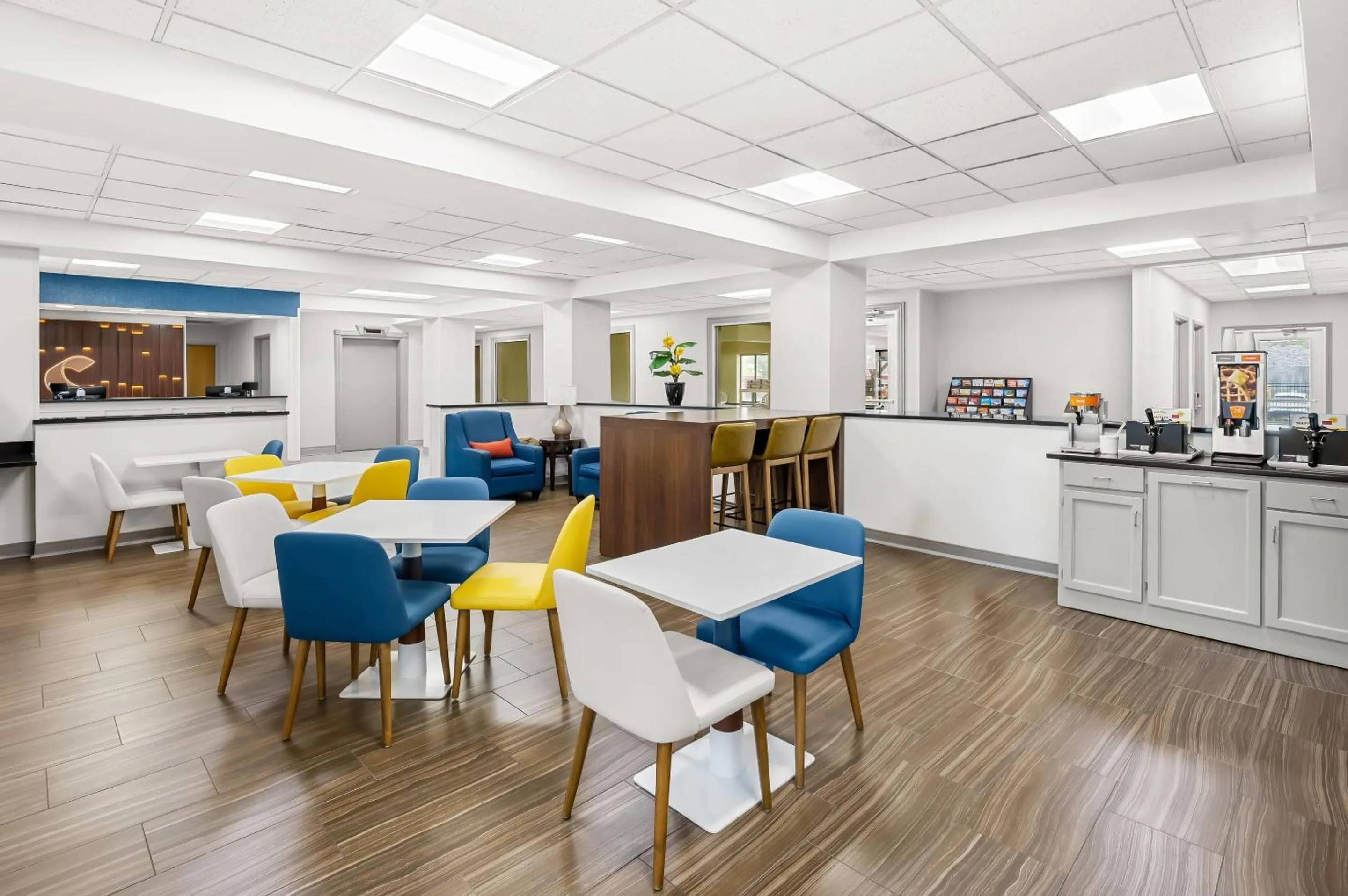 Breakfast in Comfort Inn Indianapolis East