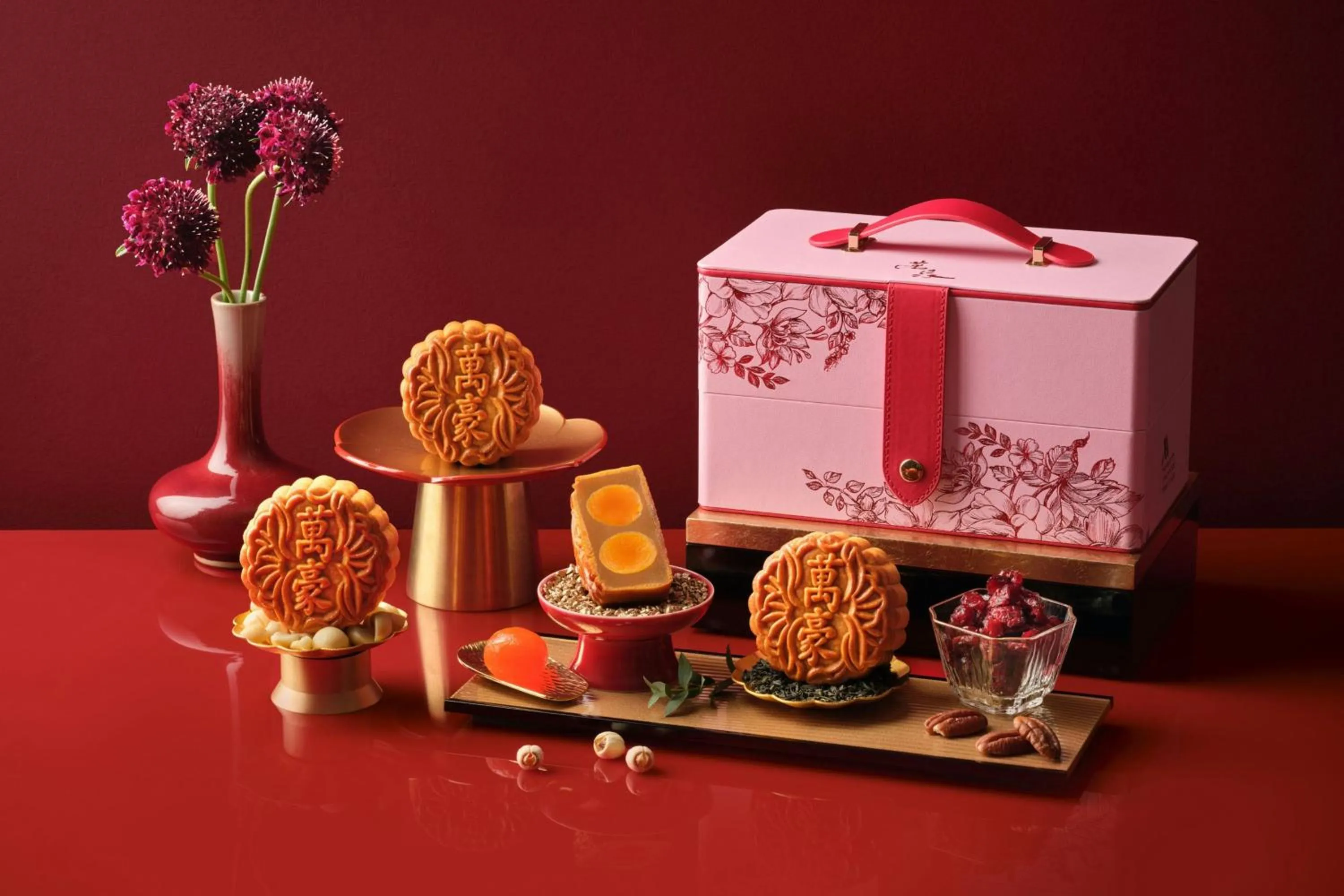 Restaurant/places to eat in Singapore Marriott Tang Plaza Hotel