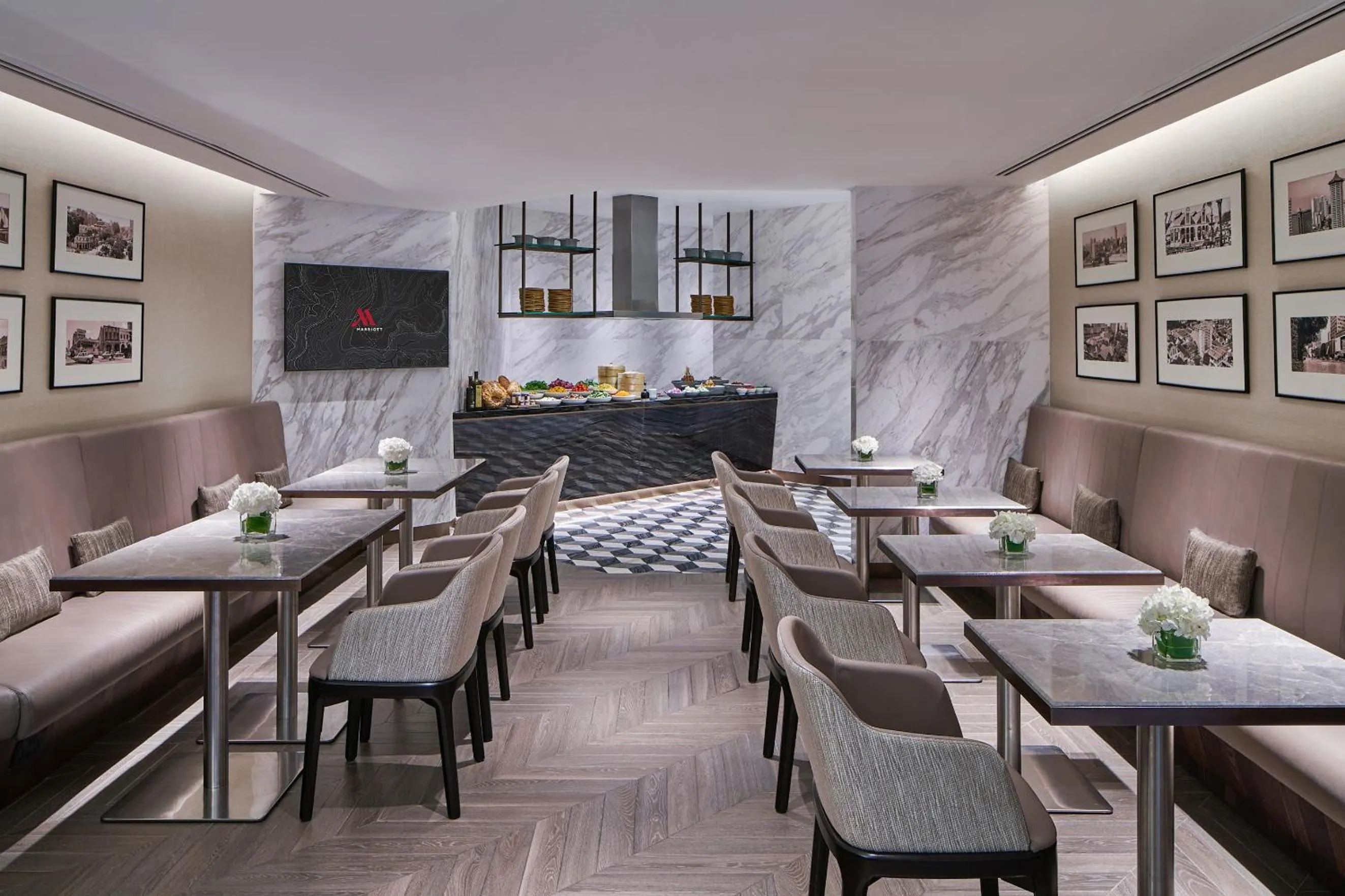 Lounge or bar in Singapore Marriott Tang Plaza Hotel