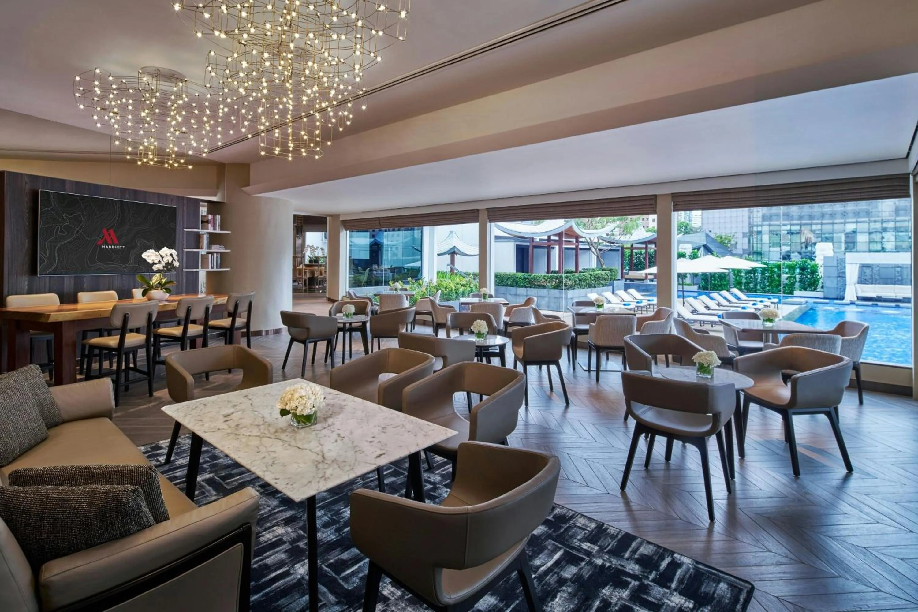 Lounge or bar in Singapore Marriott Tang Plaza Hotel