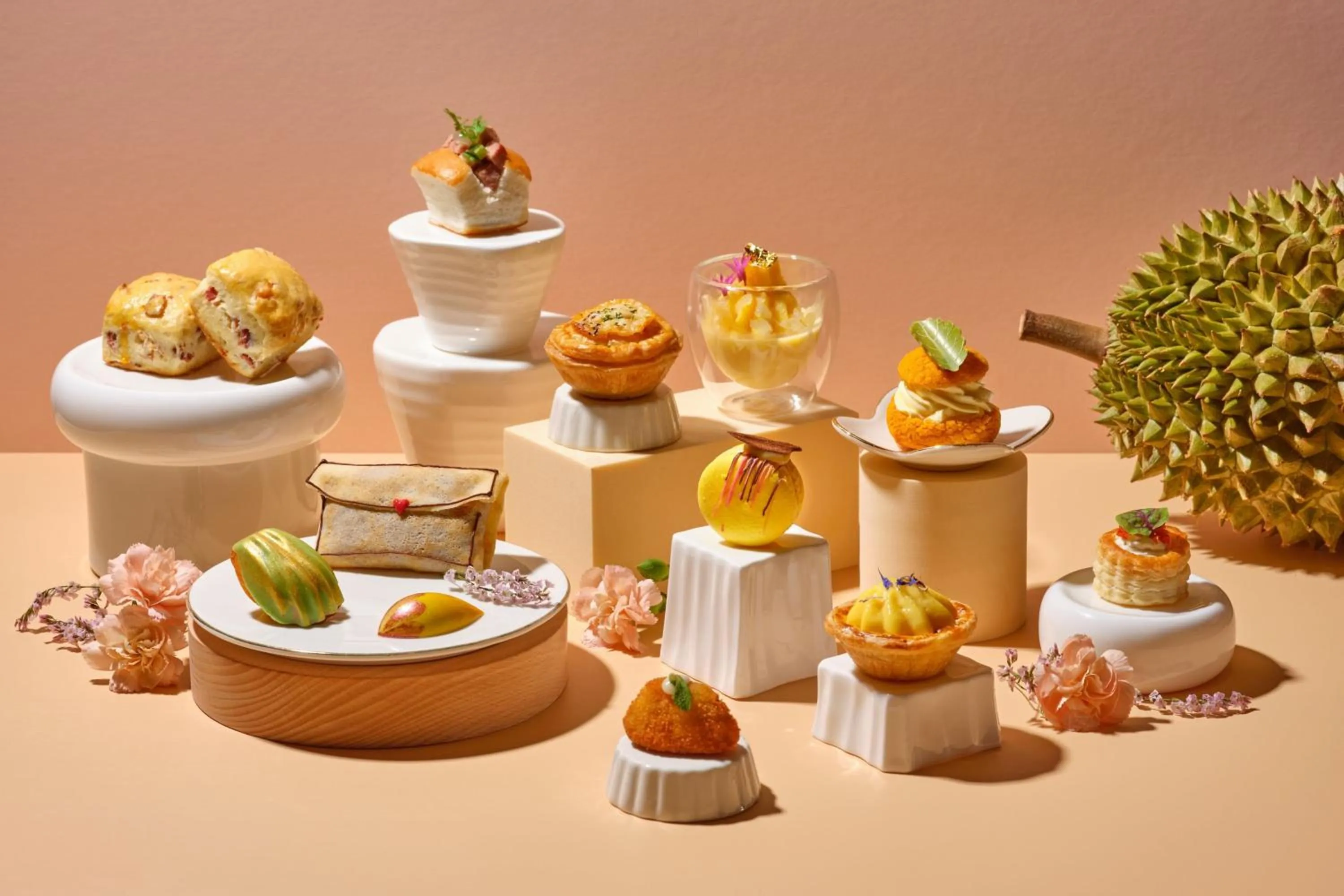 Restaurant/places to eat in Singapore Marriott Tang Plaza Hotel