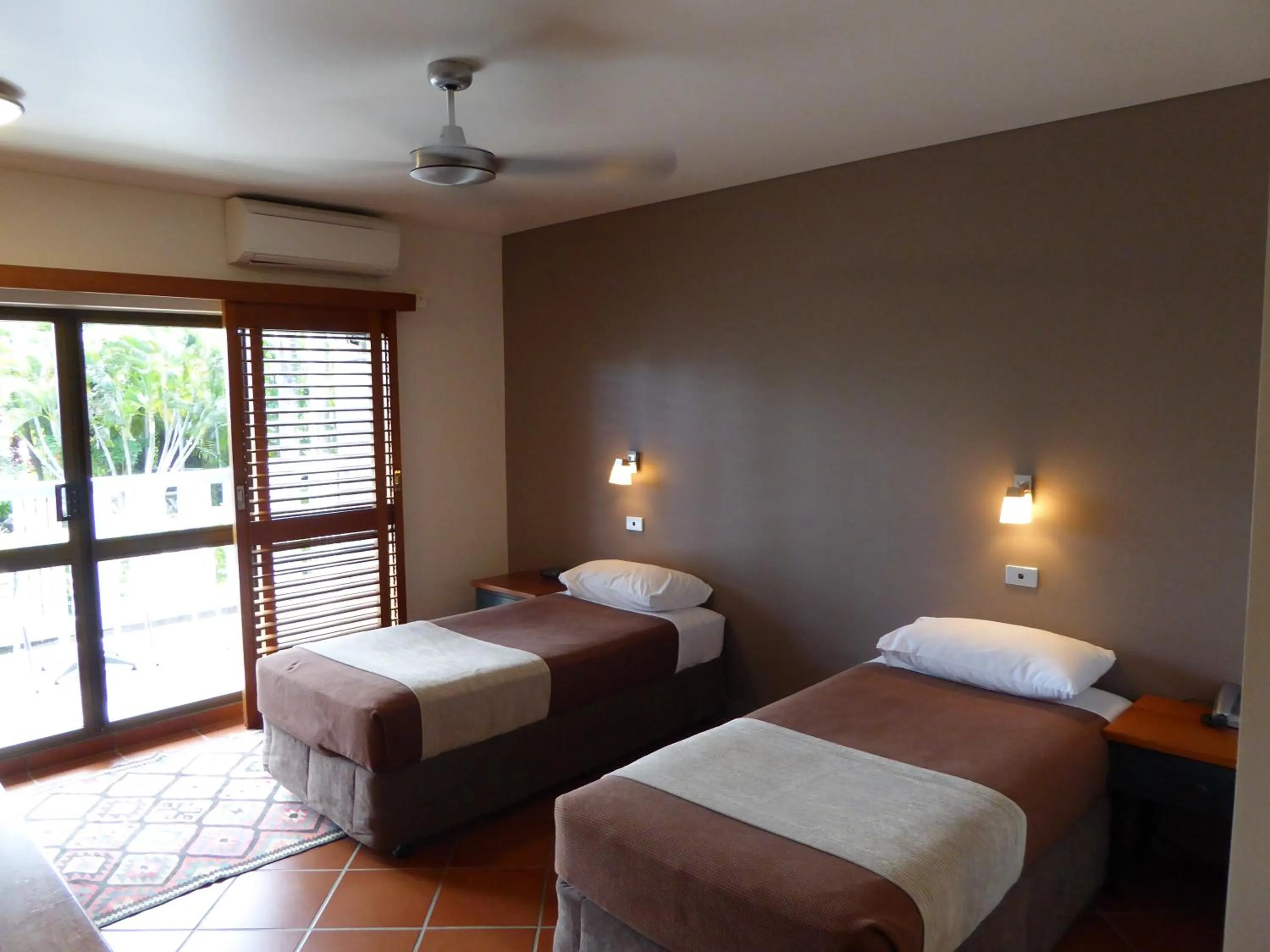 Bedroom, Bed in Sovereign Resort Hotel