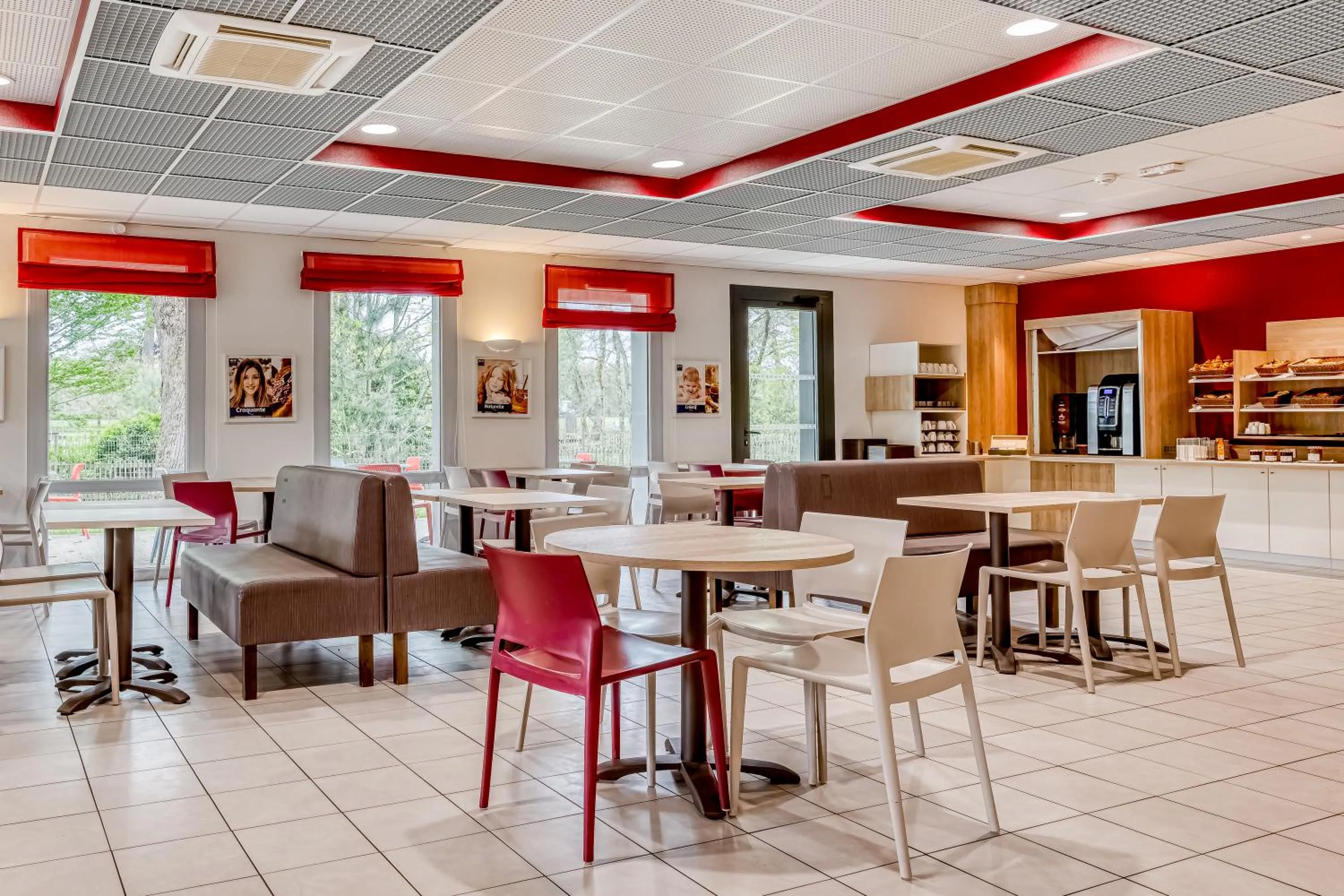 Breakfast in Ace Hotel Bordeaux Cestas