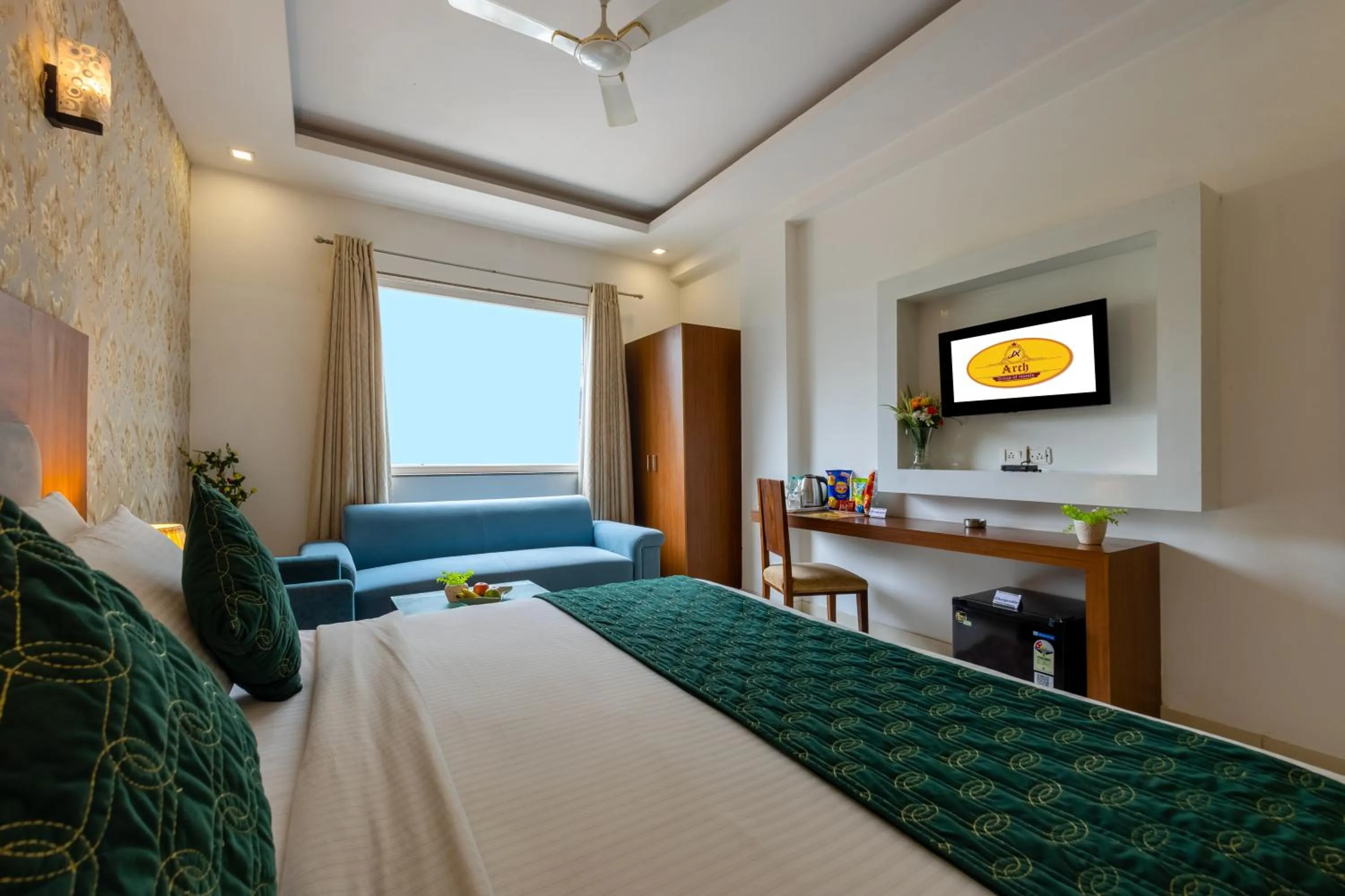 Bed in Arch - Near Aerocity New Delhi