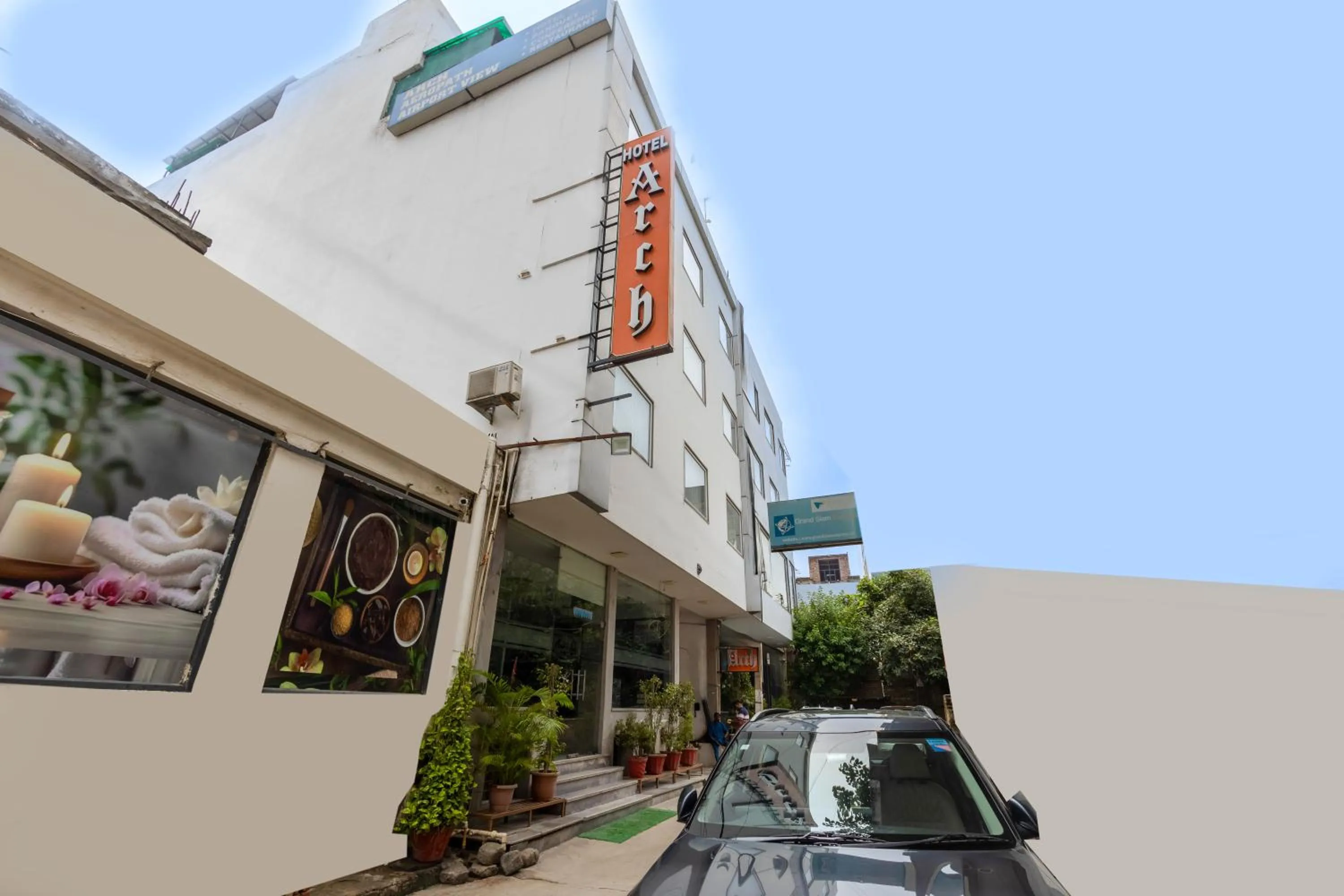 Property building in Arch - Near Aerocity New Delhi