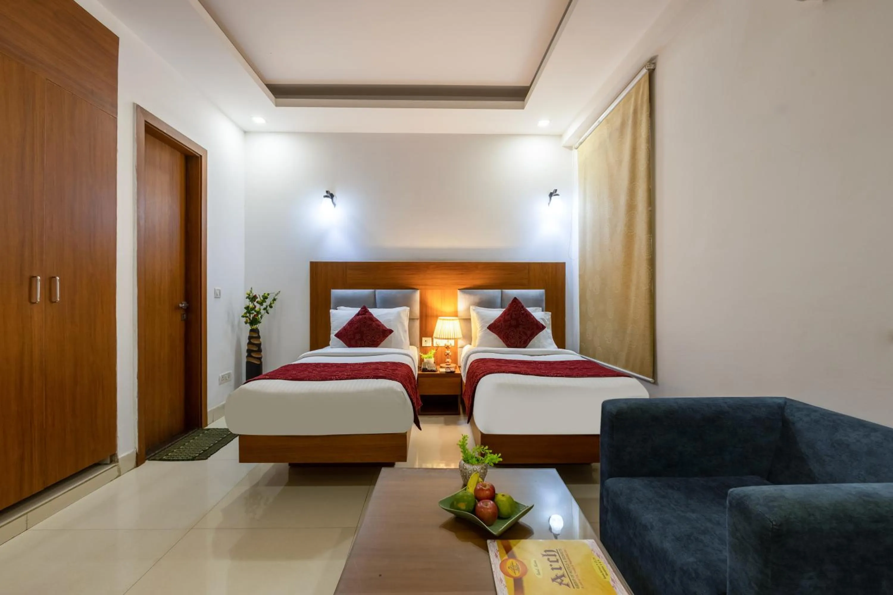 Bed in Arch - Near Aerocity New Delhi