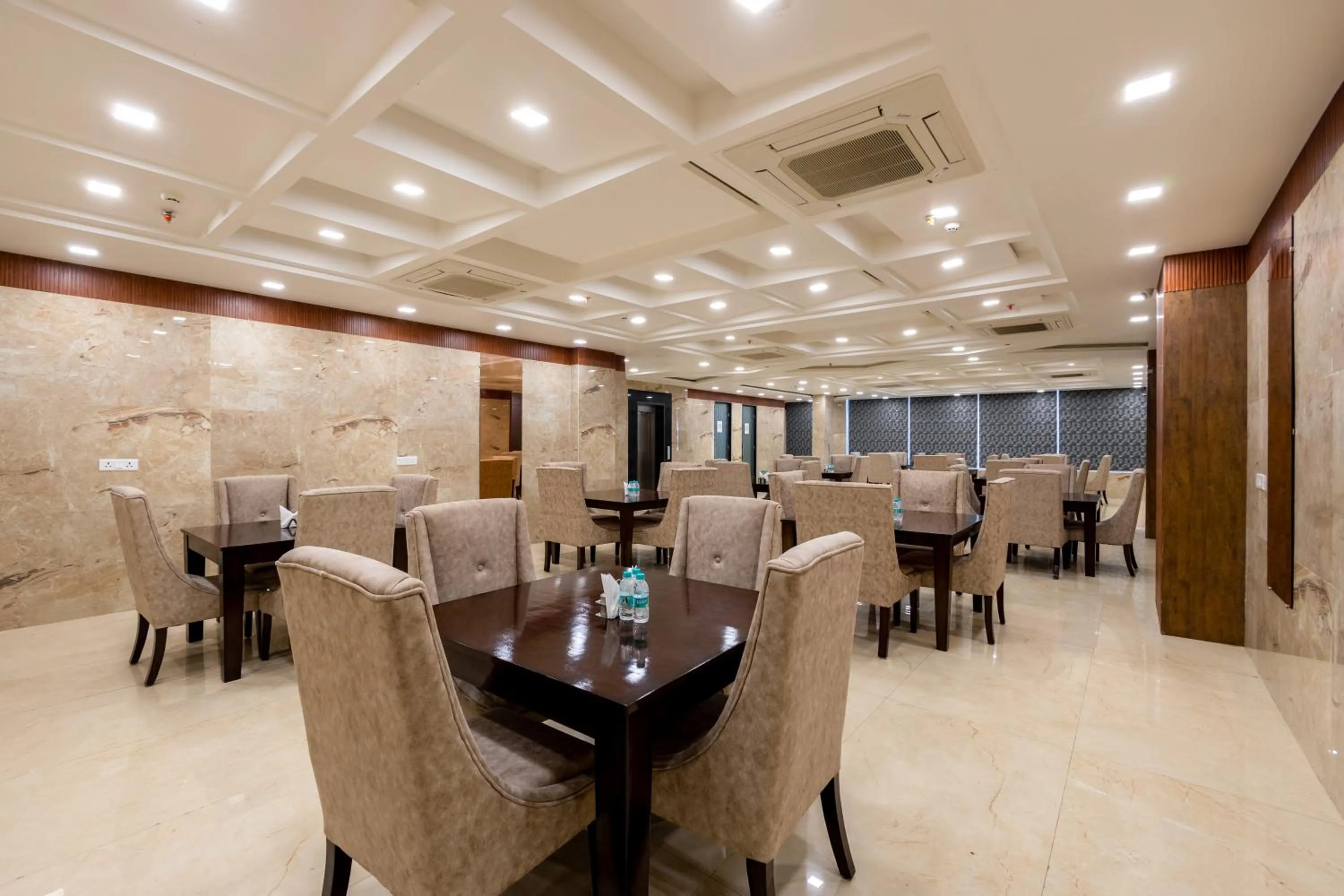 Banquet/Function facilities in Arch - Near Aerocity New Delhi
