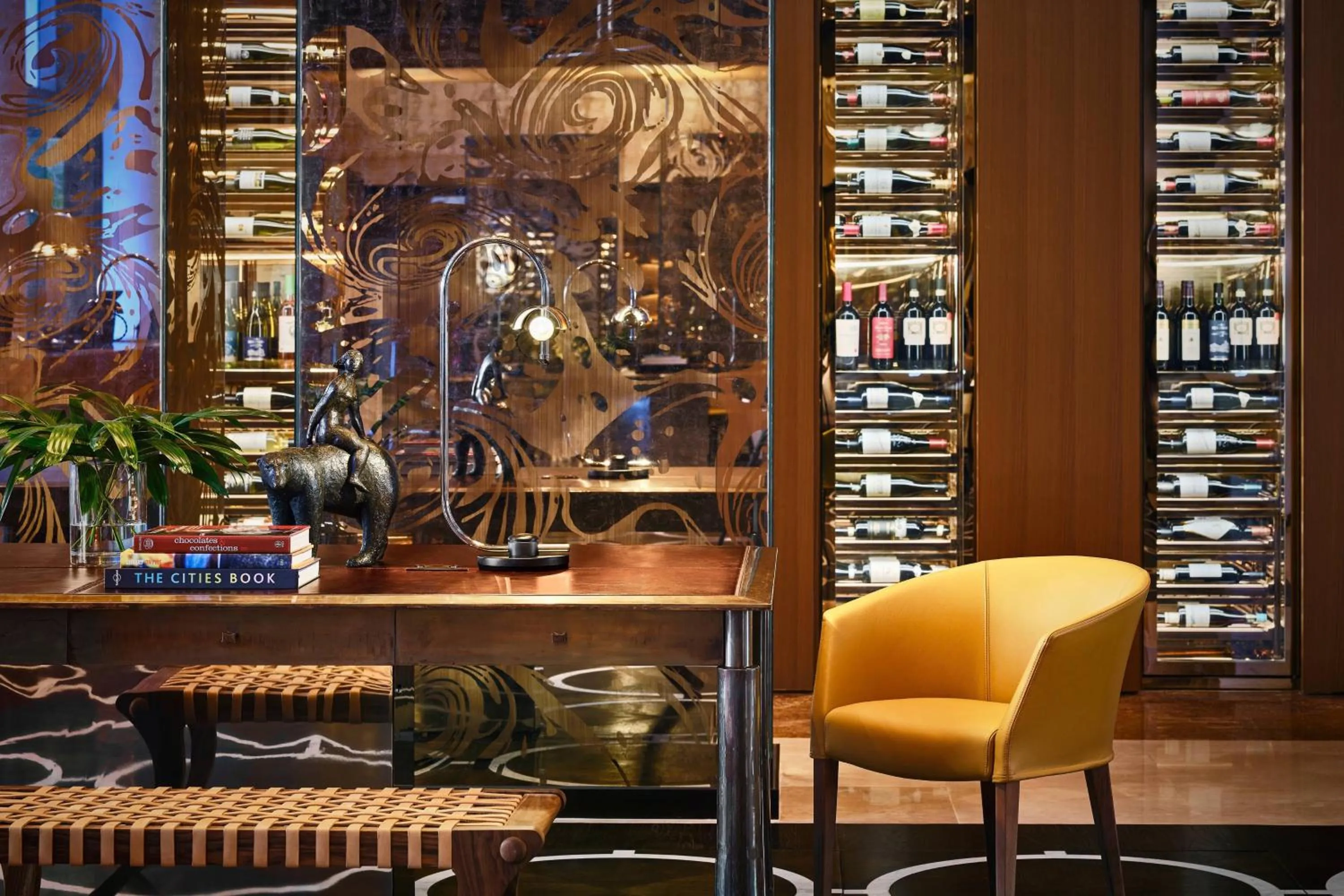 Lobby or reception in The Ritz-Carlton, Millenia Singapore