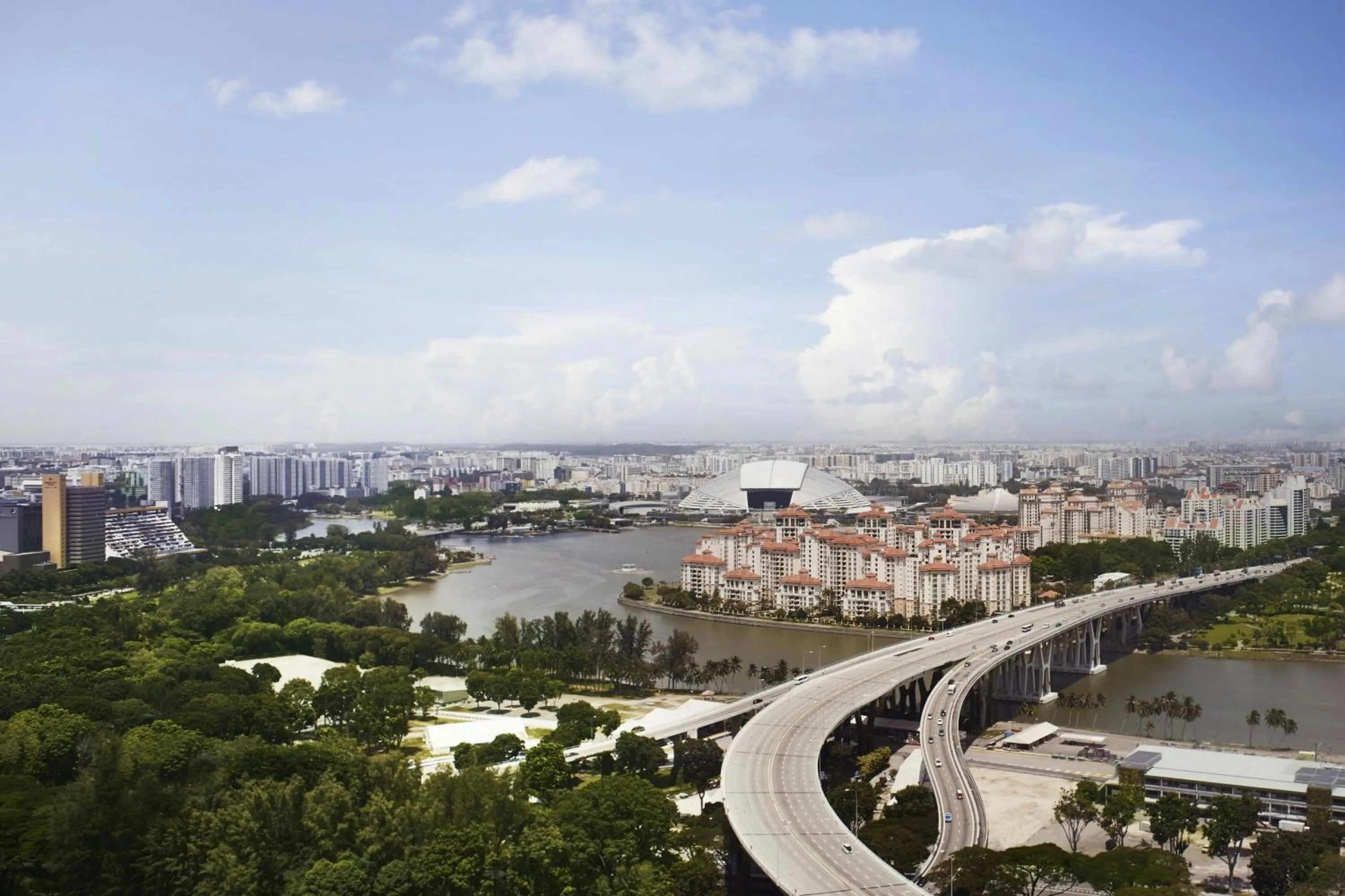 Property building in The Ritz-Carlton, Millenia Singapore