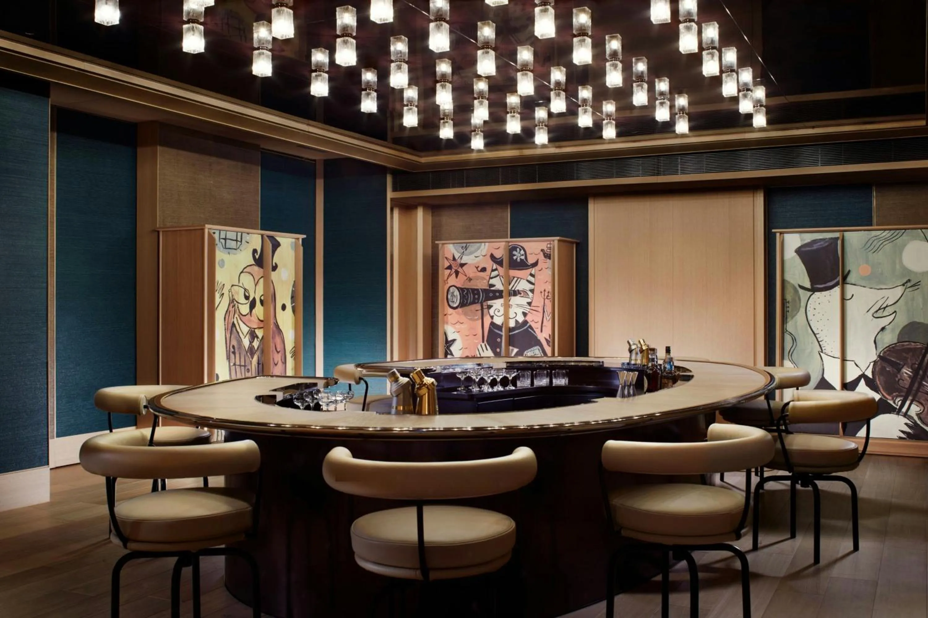 Lounge or bar in The Ritz-Carlton, Millenia Singapore