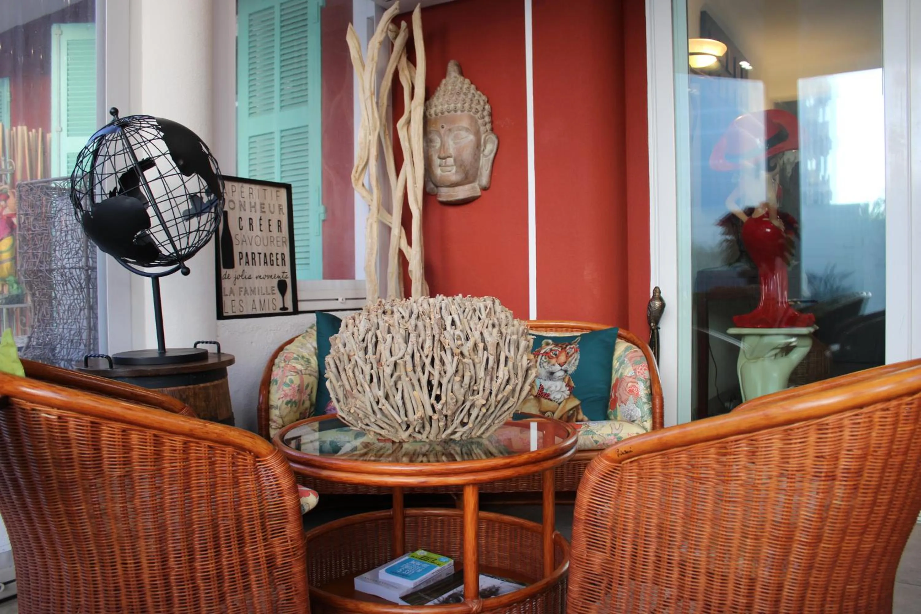 Living room in Hôtel La Villa des Oliviers
