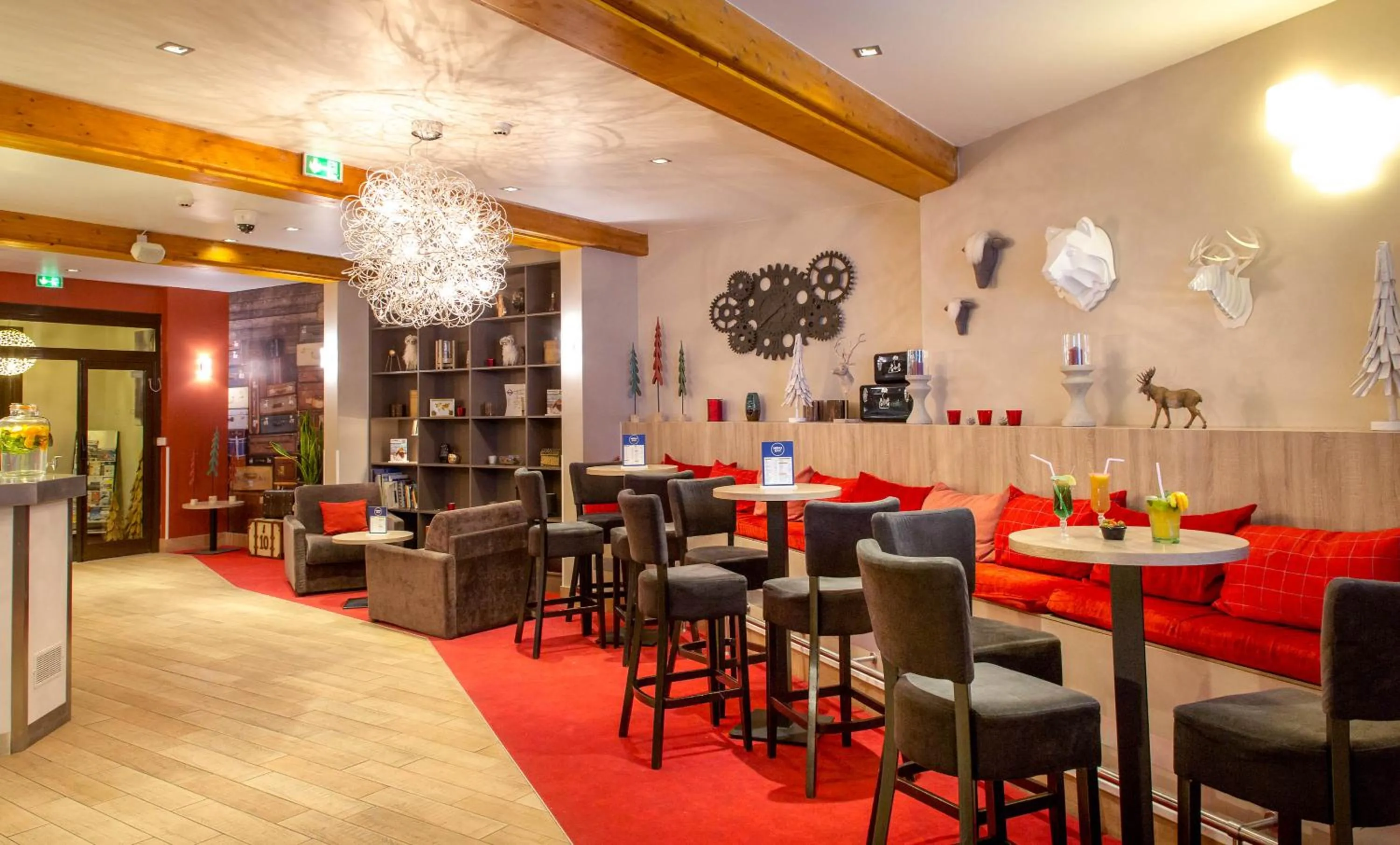 Lounge or bar in SOWELL HOTELS Le Parc & Spa