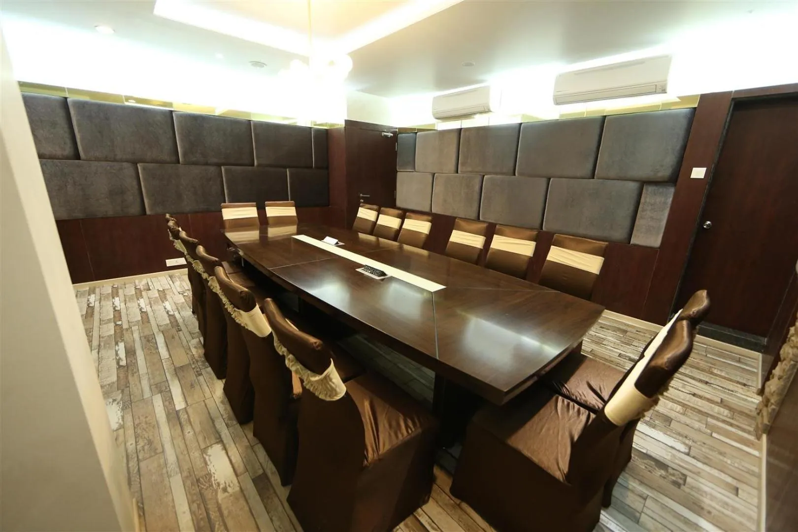 Meeting/conference room in Hotel President