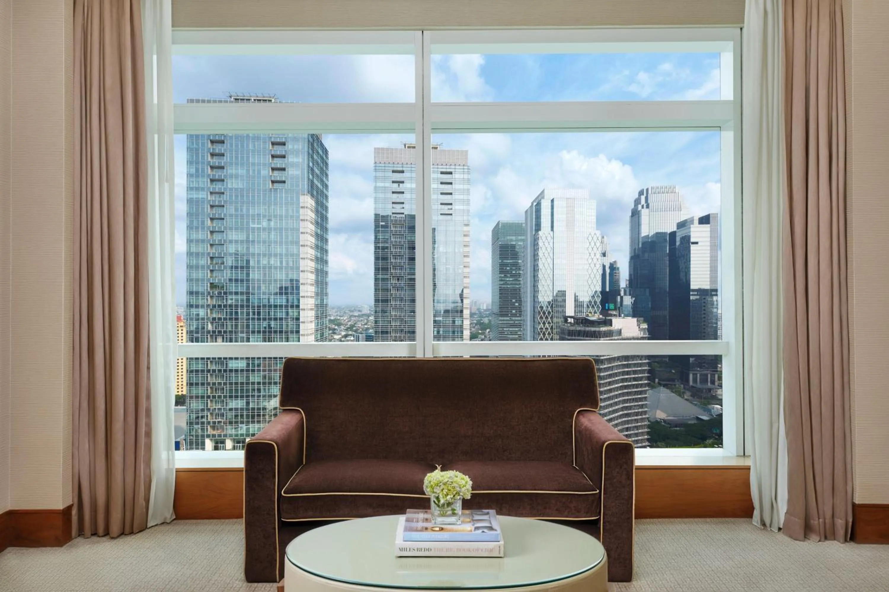 Bedroom in The Ritz-Carlton Jakarta, Pacific Place