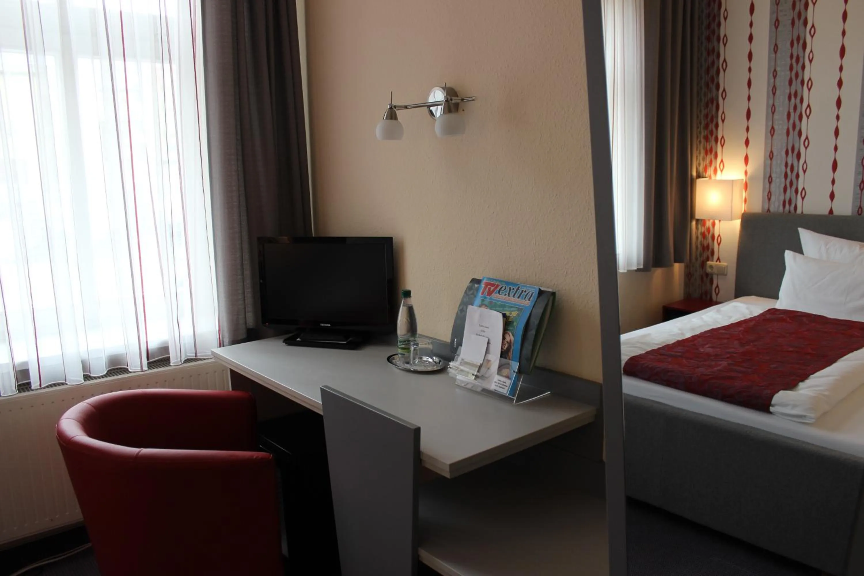 Photo of the whole room, Bed in APARTHOTEL 1A
