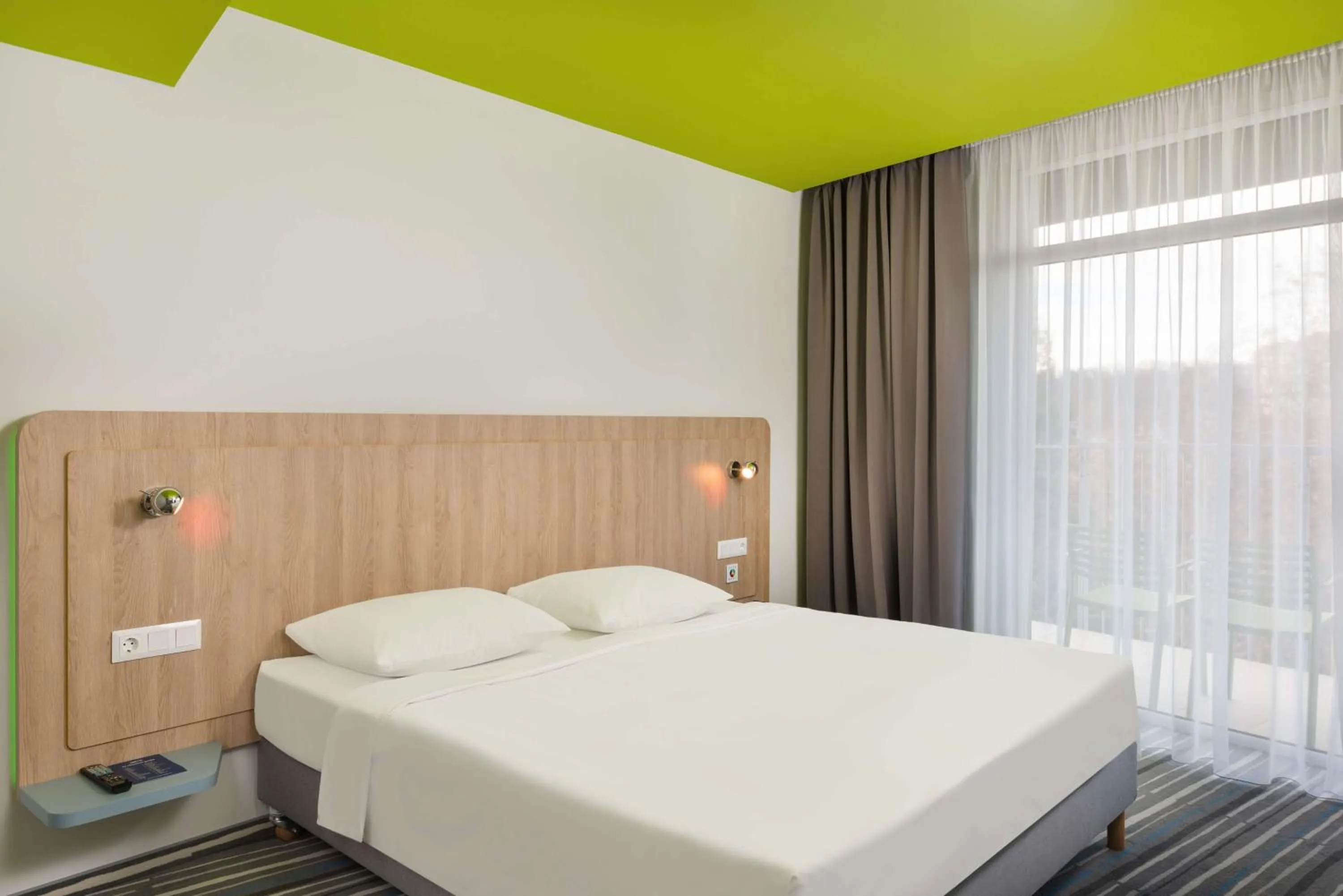 Bedroom, Bed in Park Inn by Radisson Zalakaros Hotel & Spa - All inclusive