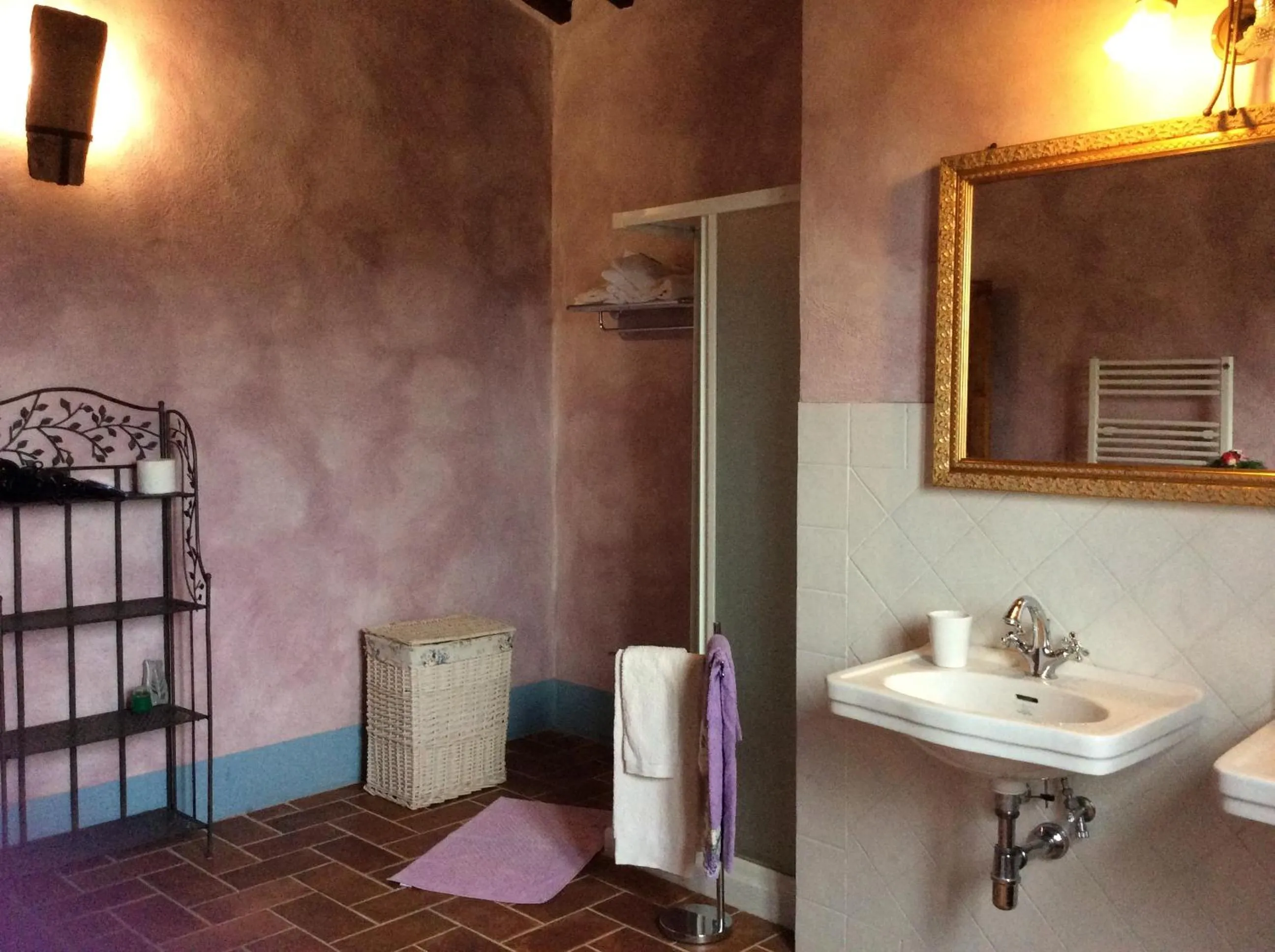 Bathroom in Tenuta Santagnese